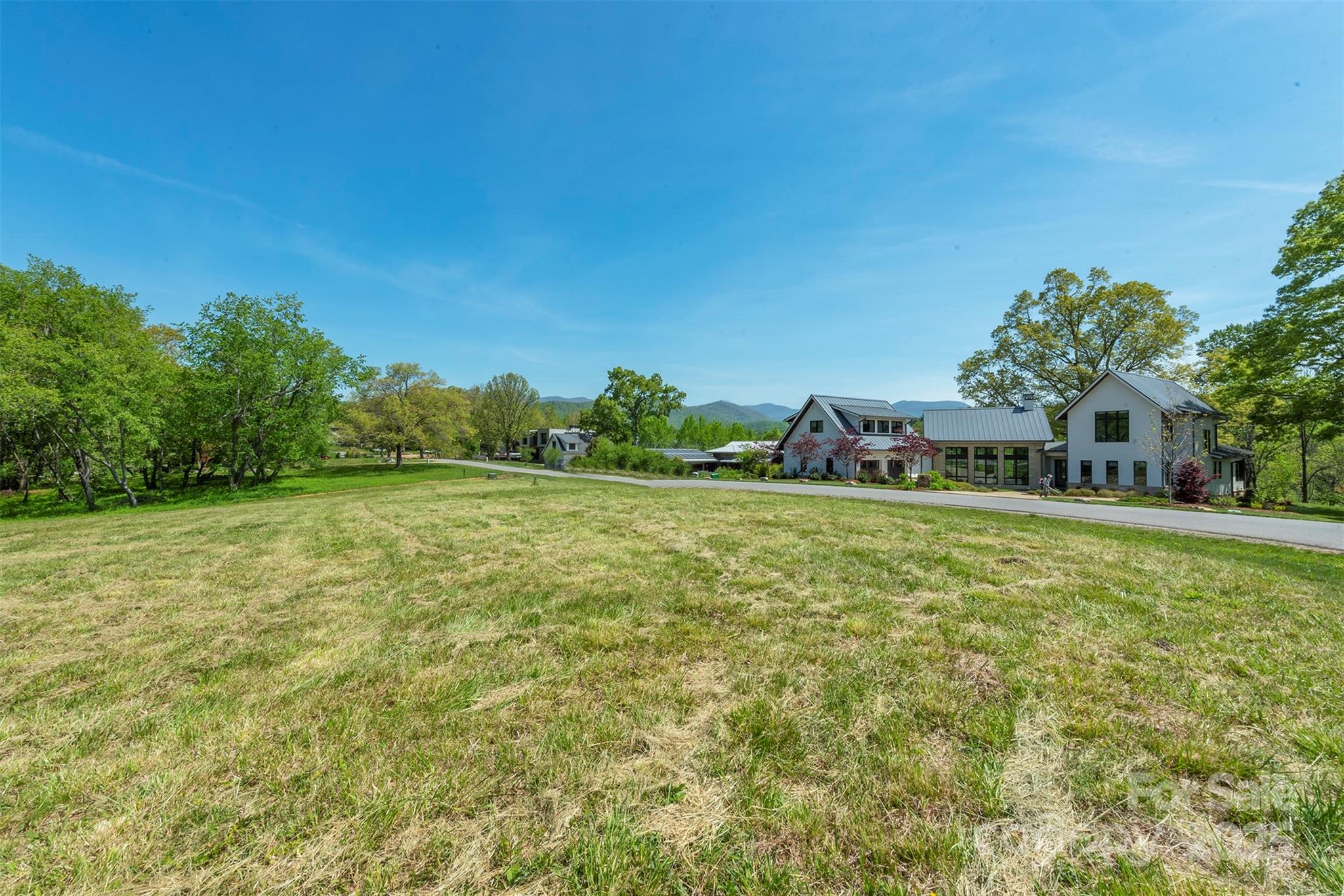 Sovereign Oaks - Land