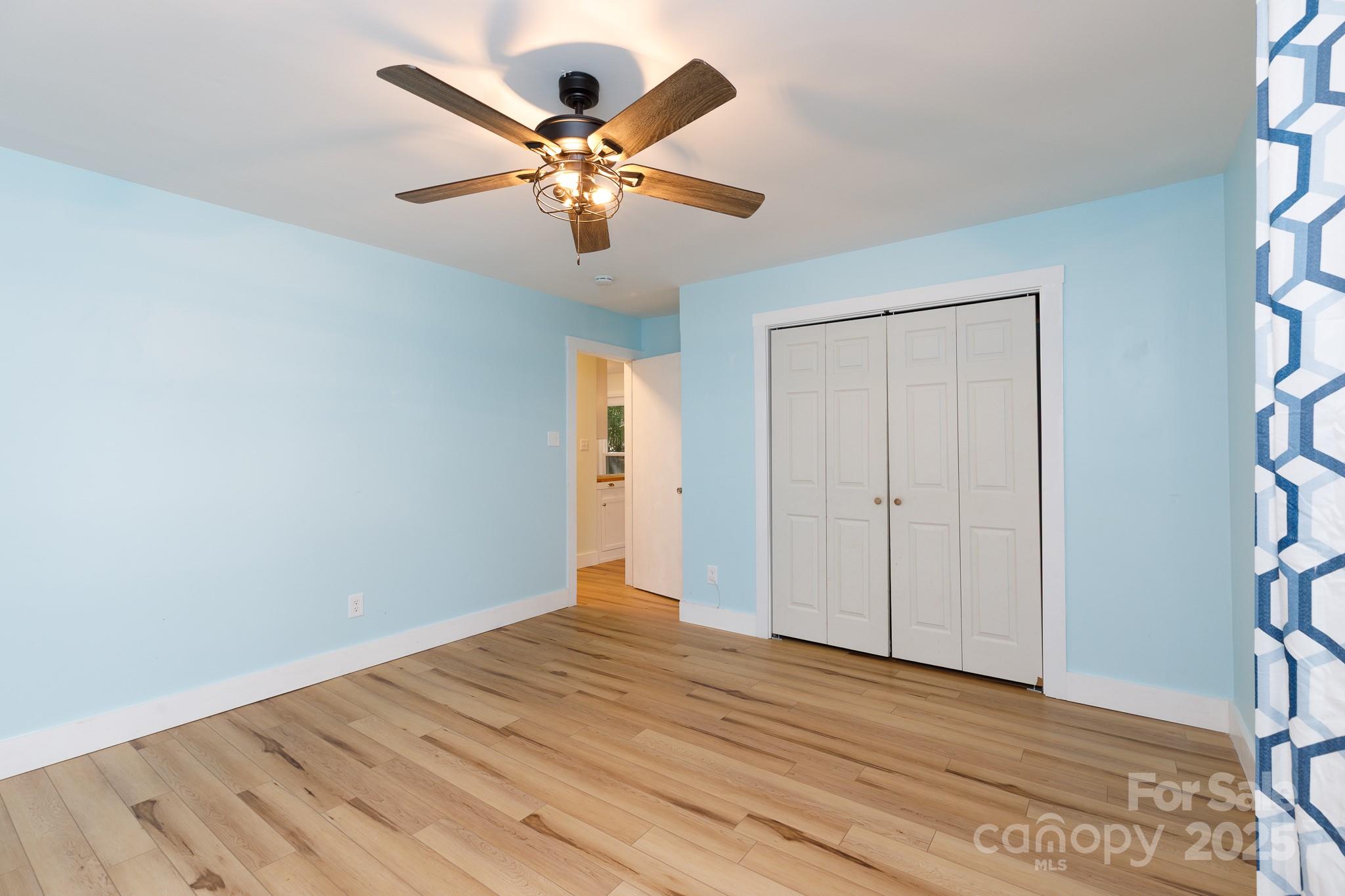 Tega Cay - Residential