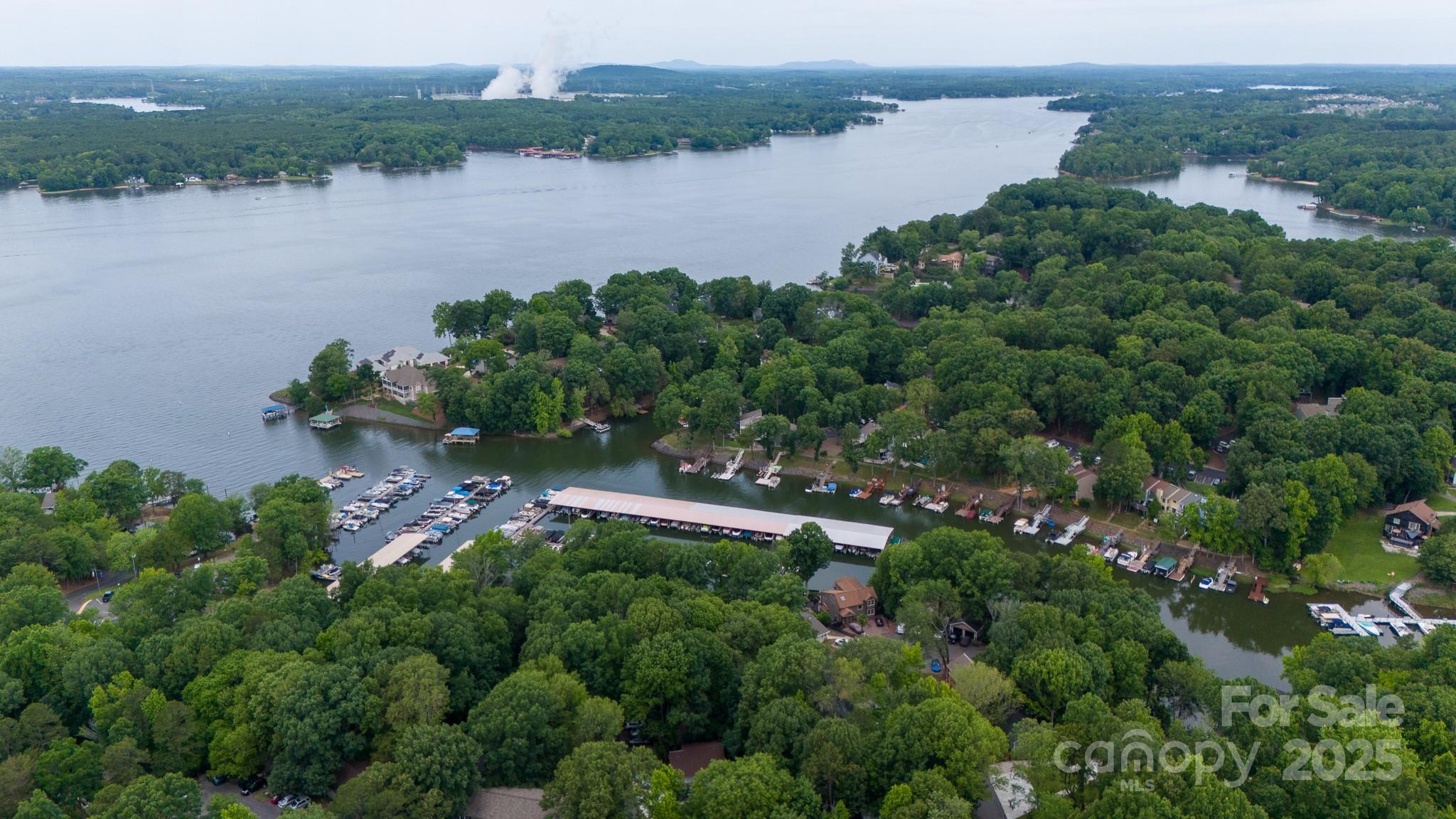 Tega Cay - Residential