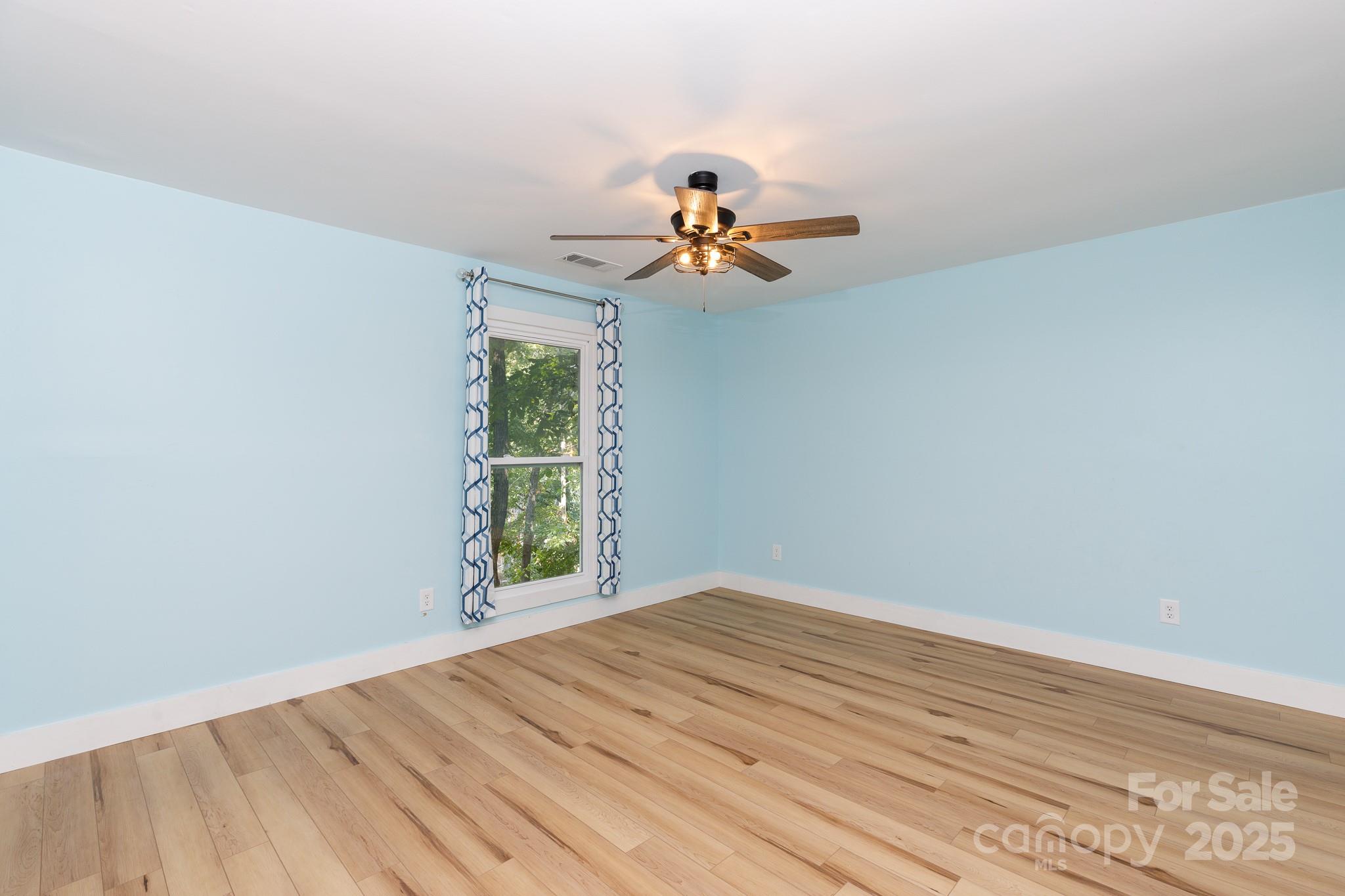 Tega Cay - Residential