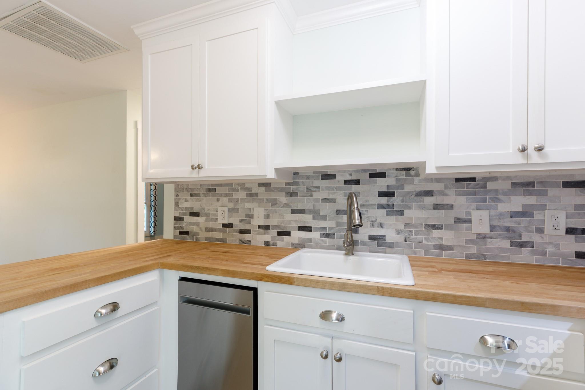 Tega Cay - Residential