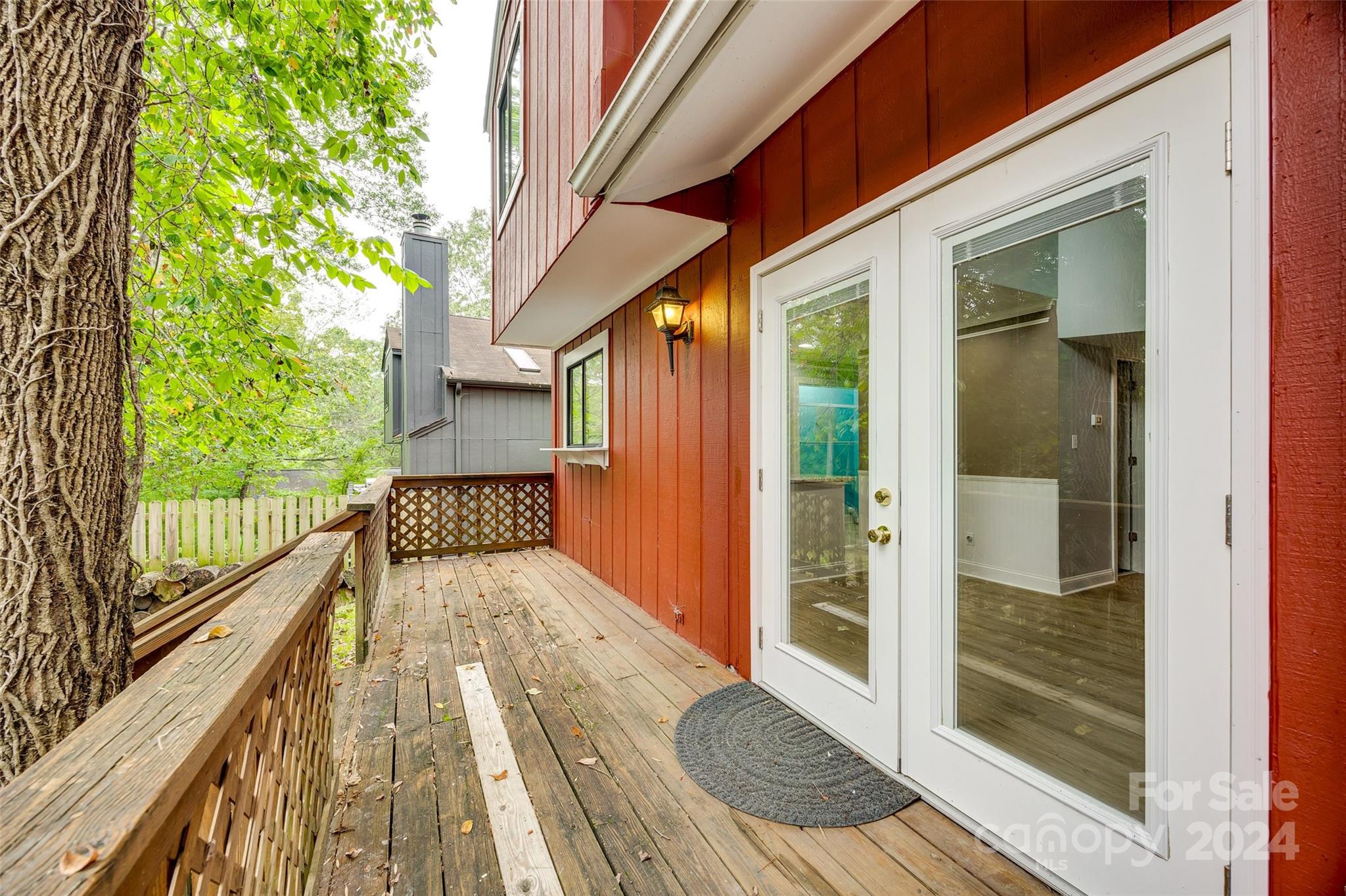 Tega Cay - Residential