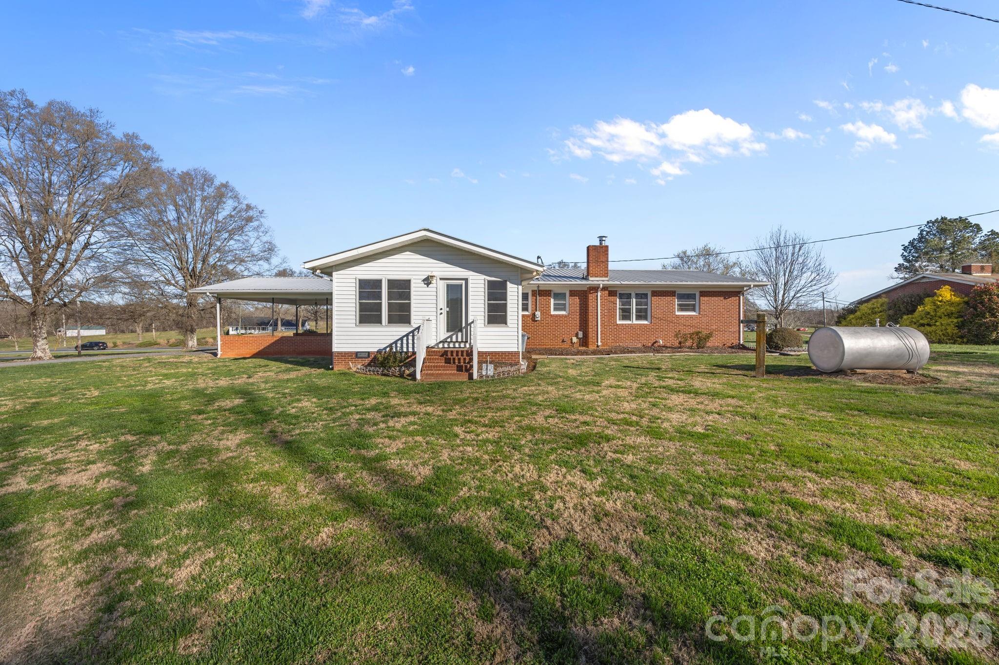 28100 NC HWY 24/27 Highway