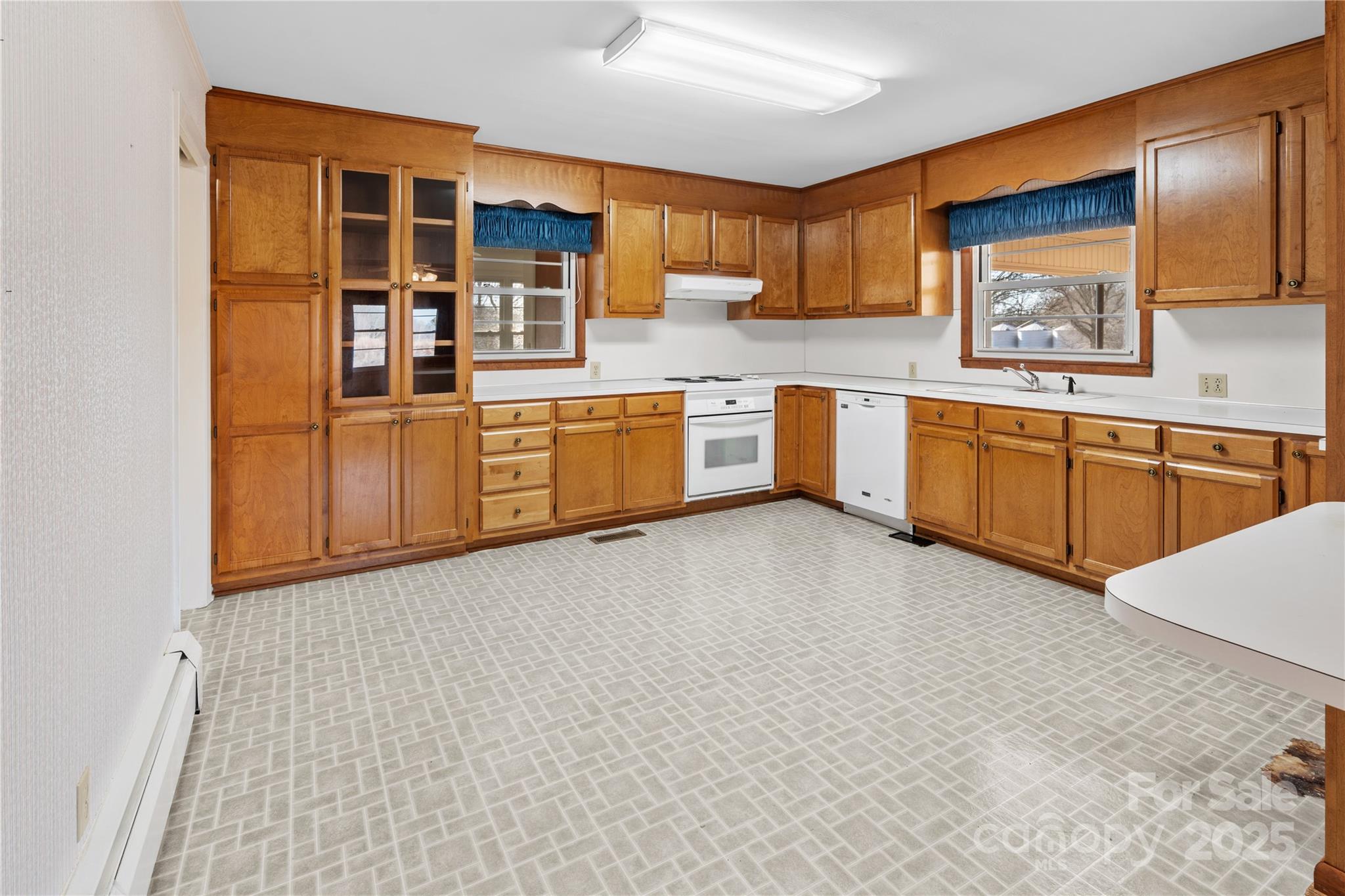 28100 NC HWY 24/27 Highway