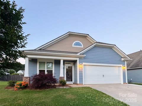 3157 Delaware Drive Denver NC 28037