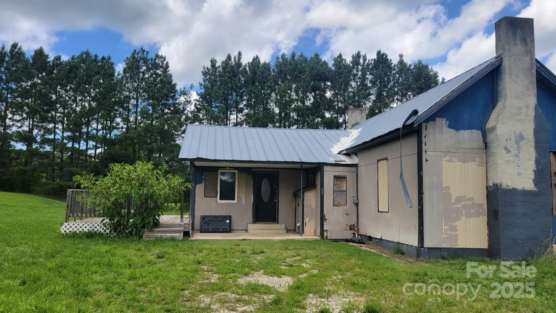 1672 Riverview Road