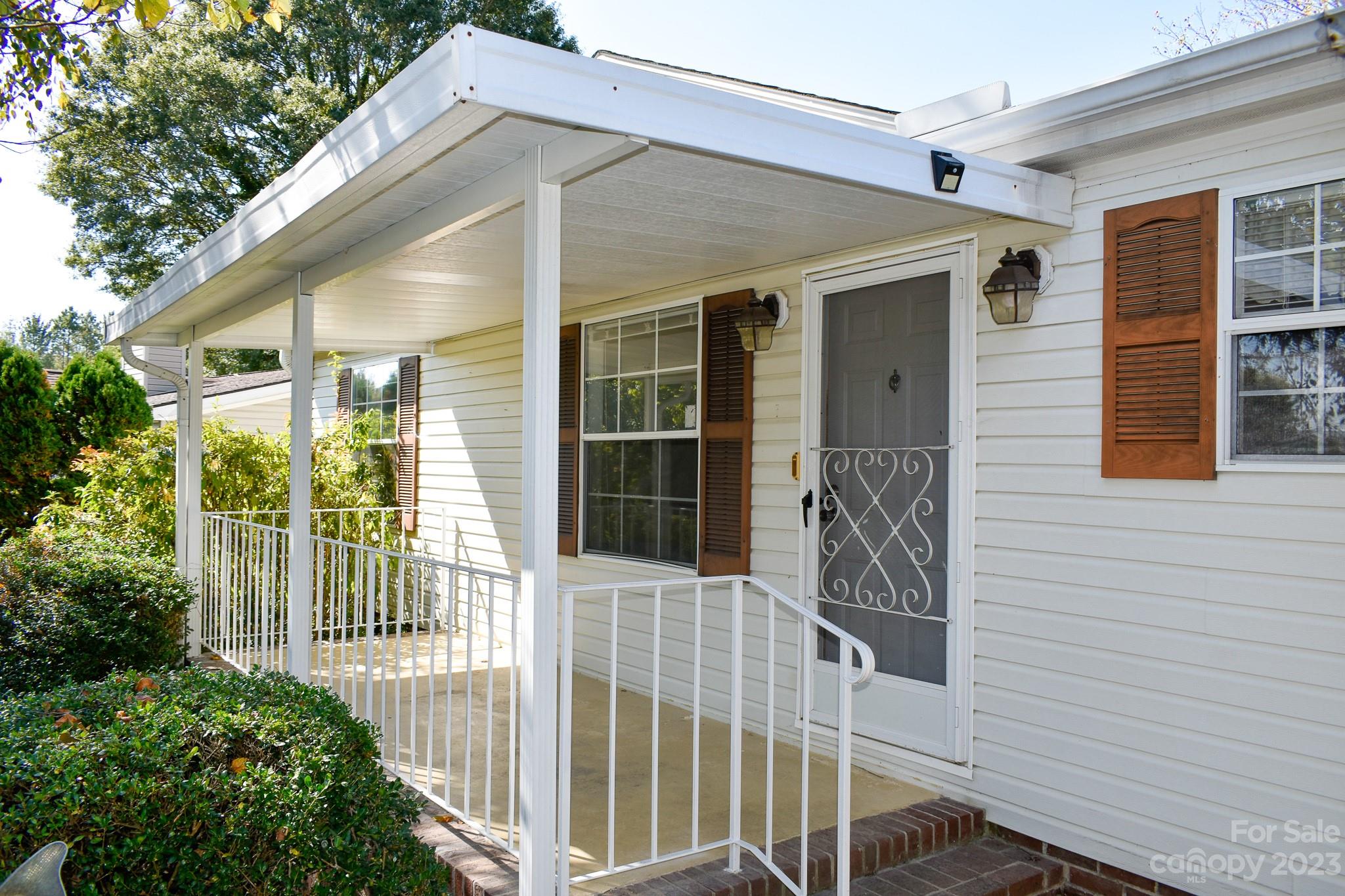 Riverwind - Residential