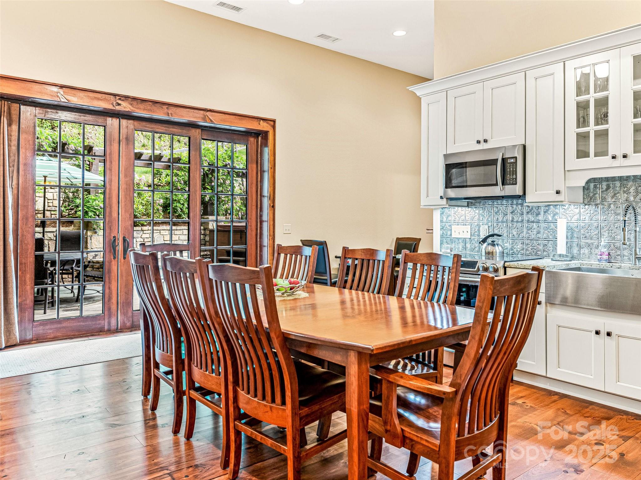 FIE TOP WOODLANDS - Residential