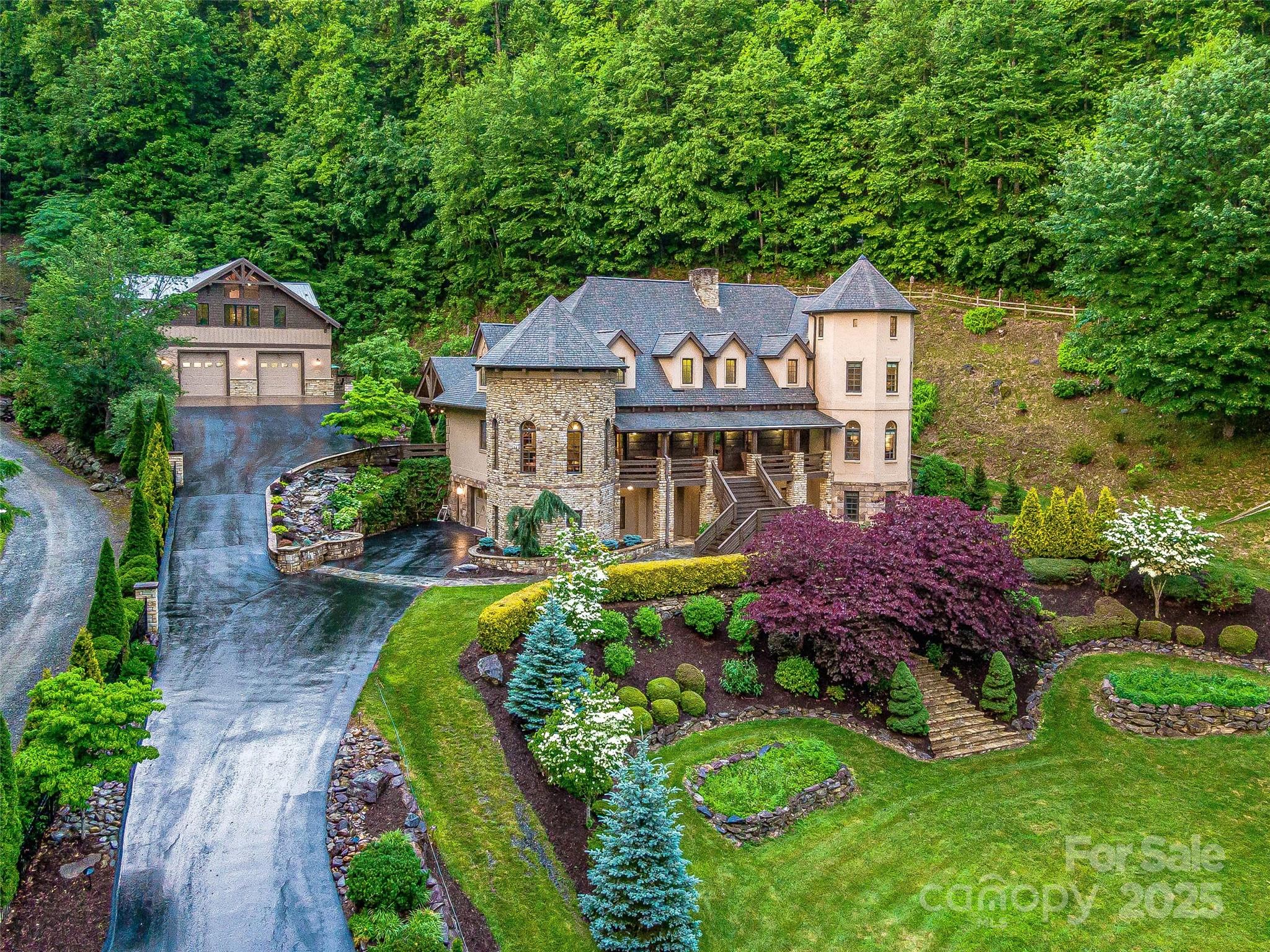 202 Emerald Lane
