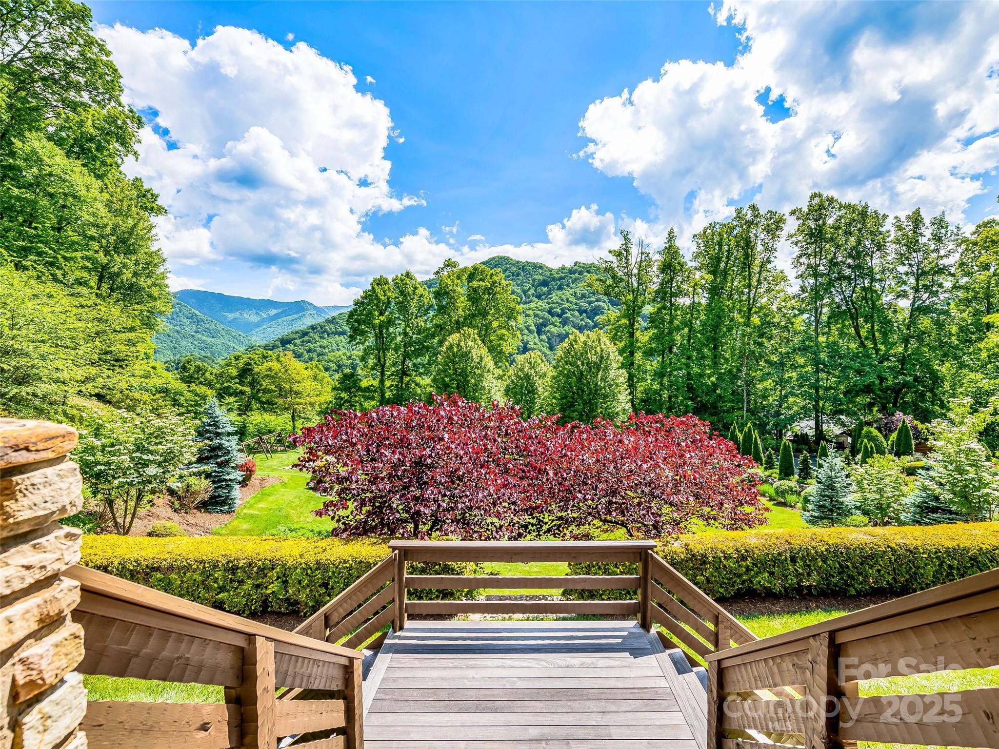 FIE TOP WOODLANDS - Residential