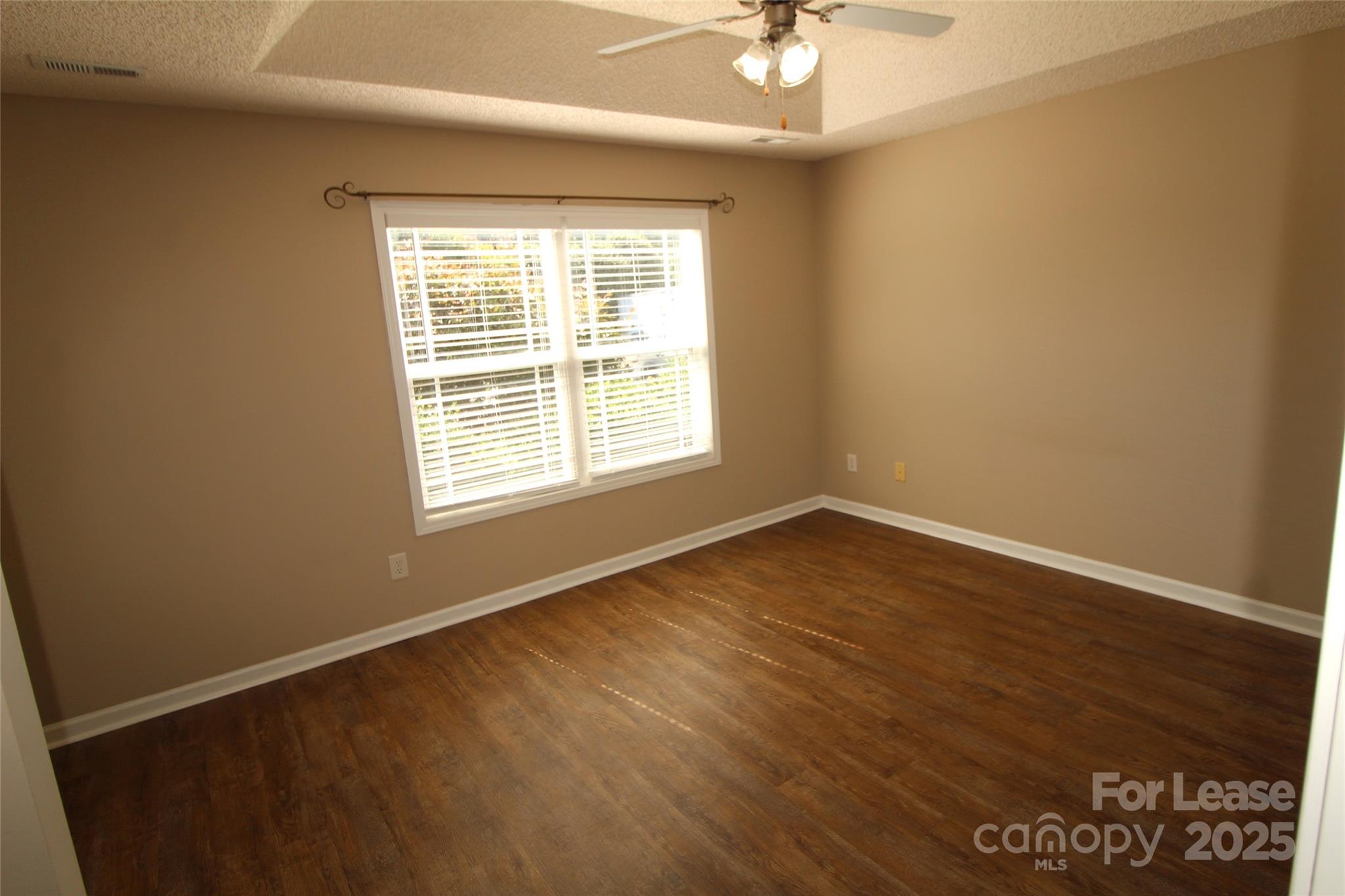 Meadow Creek - Residential Lease
