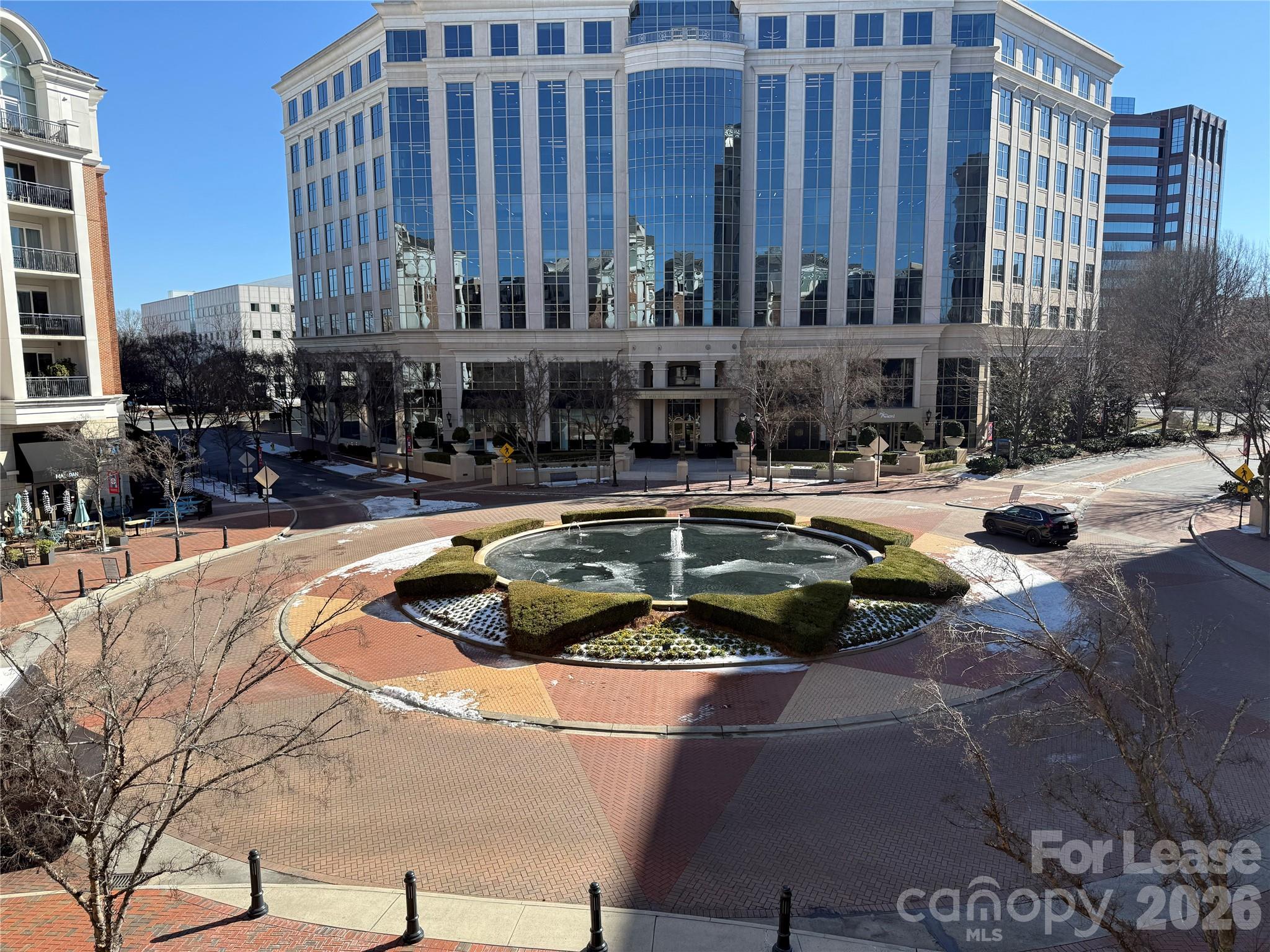 4620 Piedmont Row Drive 305