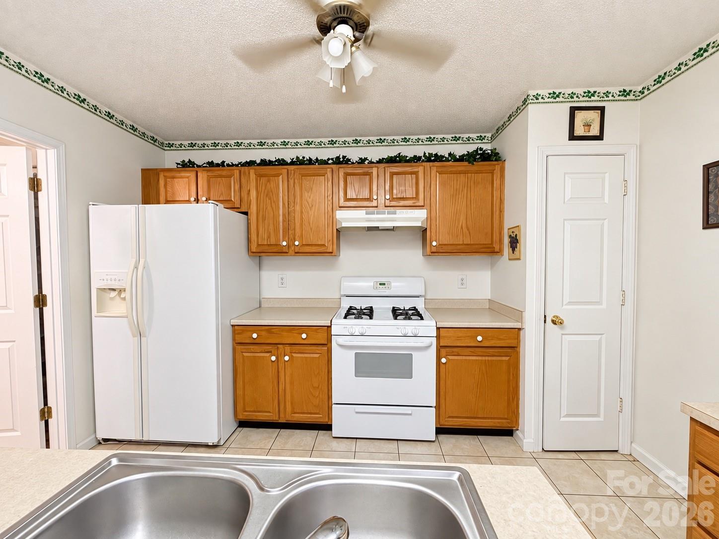 135 LANDLUBBER Trail 105 H