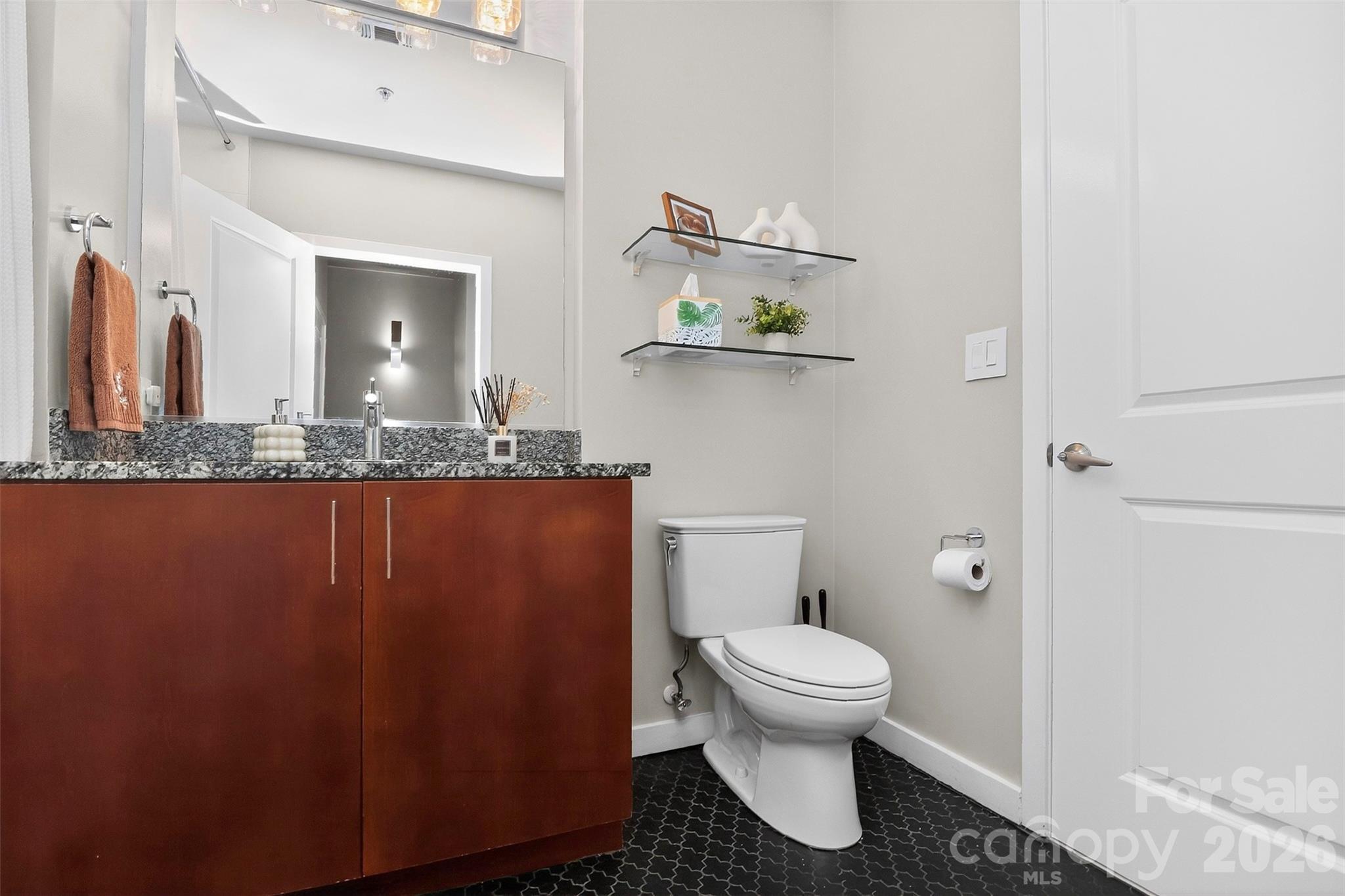 Avenue Condominiums - Residential