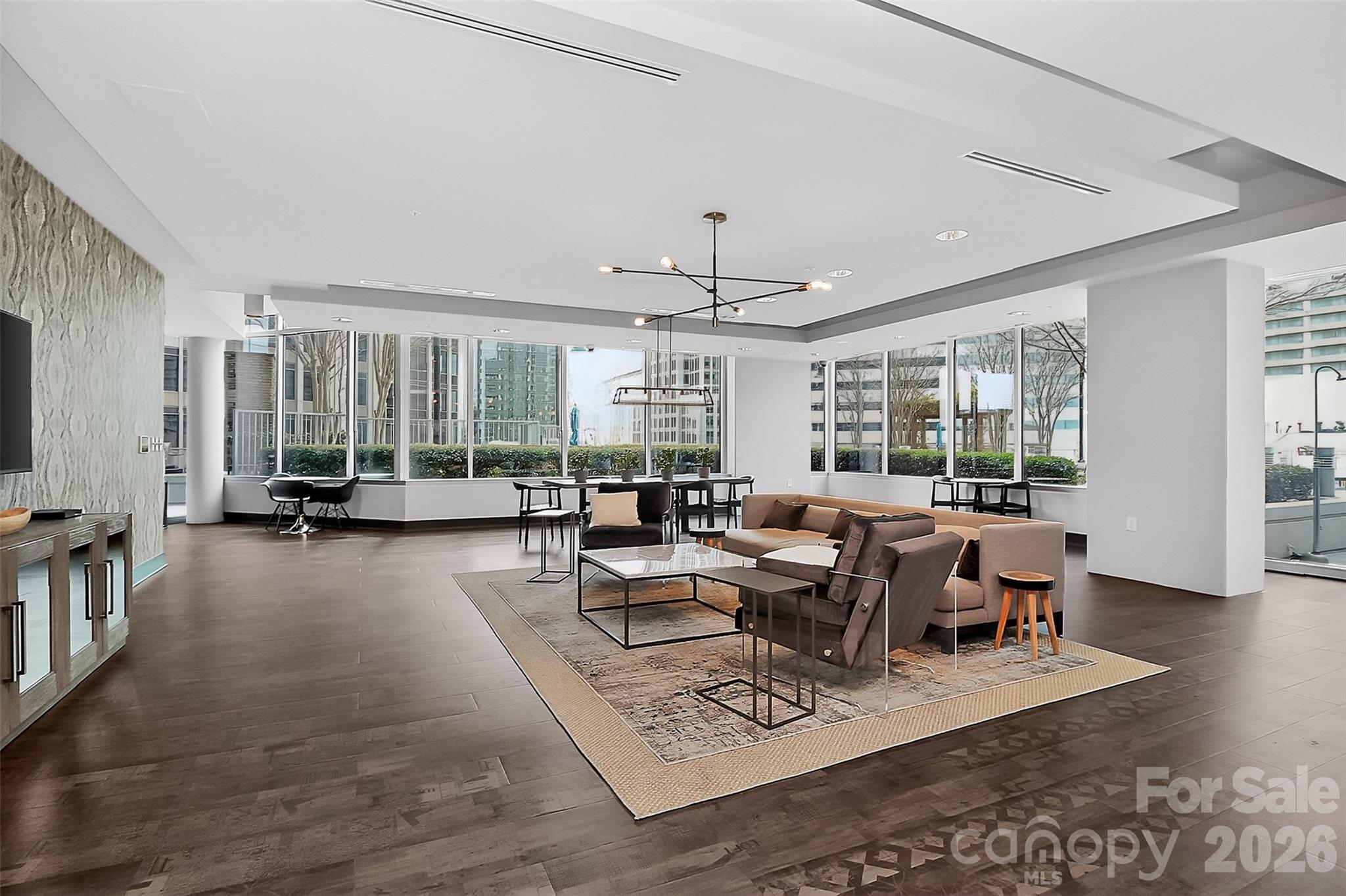 210 N Church Street 1512