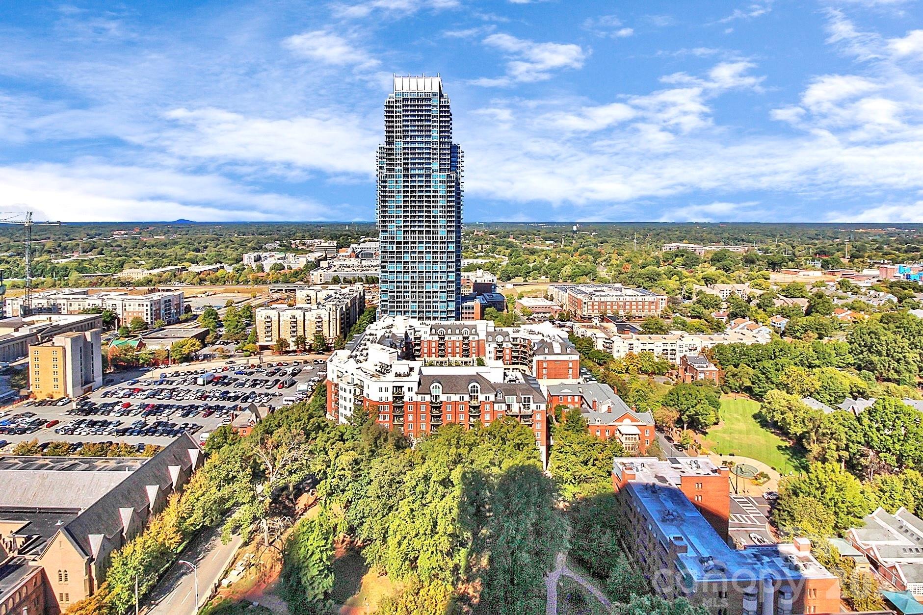 210 N Church Street 1512