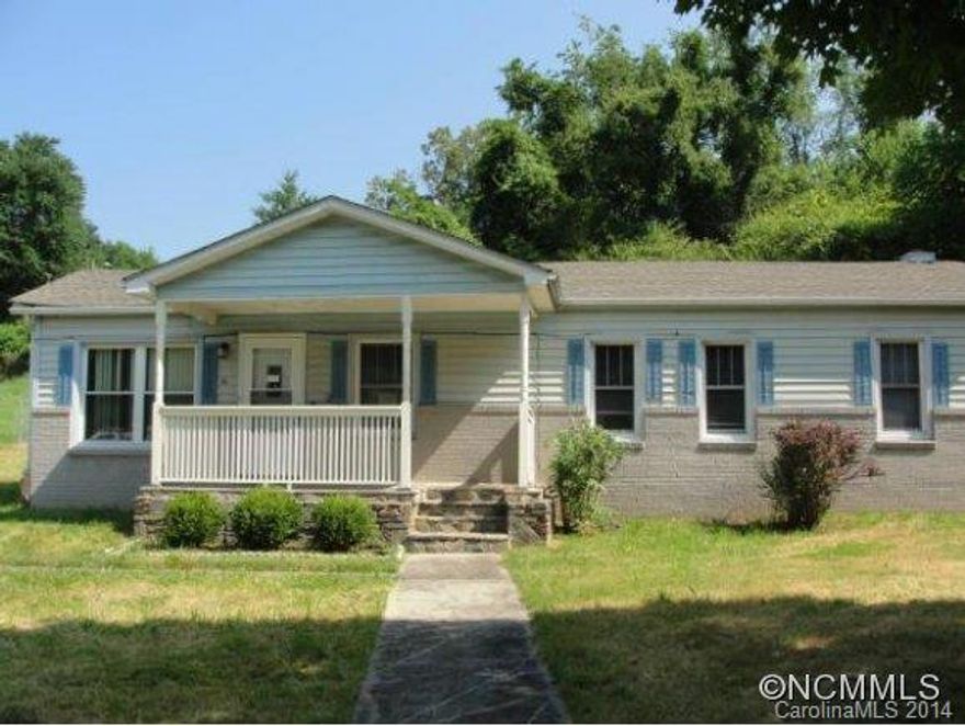 3 bdrm / 1 bath ranch. New paint, carpet and roof. All offers must be accompanied by attached addenda, prequal letter or proof of funds, EM must be certified upon acceptance. FMFLI thru 7/14   (own/occ offers 1st 20 days). HomeSteps financing available.