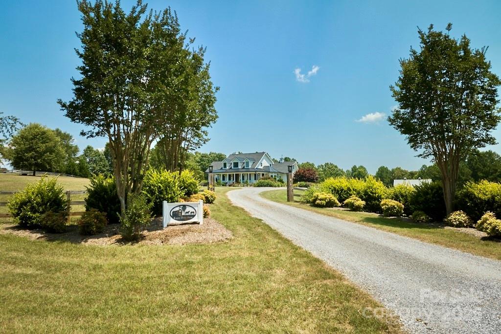 724 Moore Road