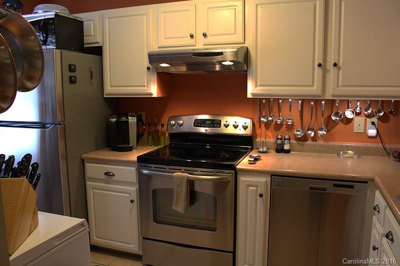 Carlyle Condominiums - Residential