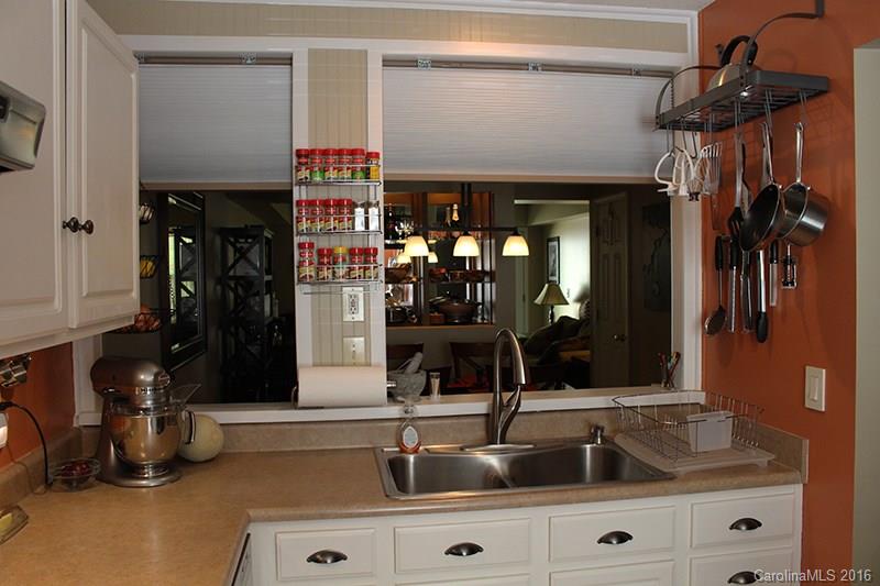 Carlyle Condominiums - Residential