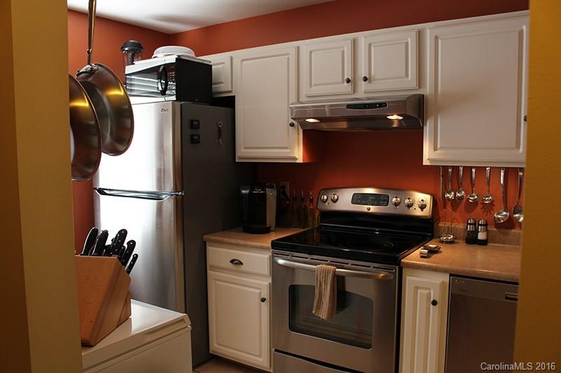 Carlyle Condominiums - Residential