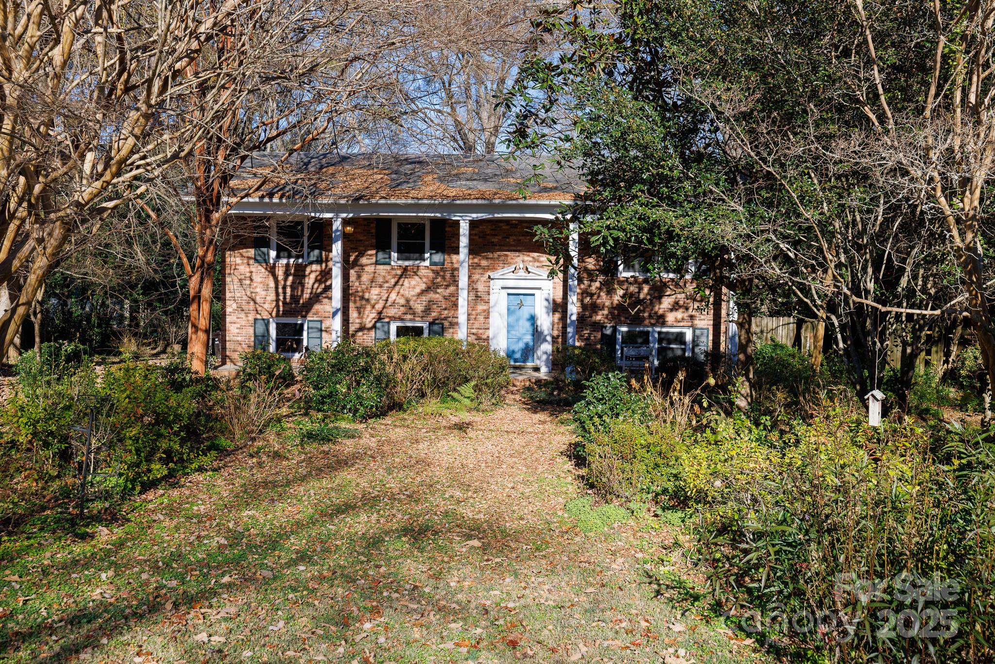 Country Club Estates - Residential