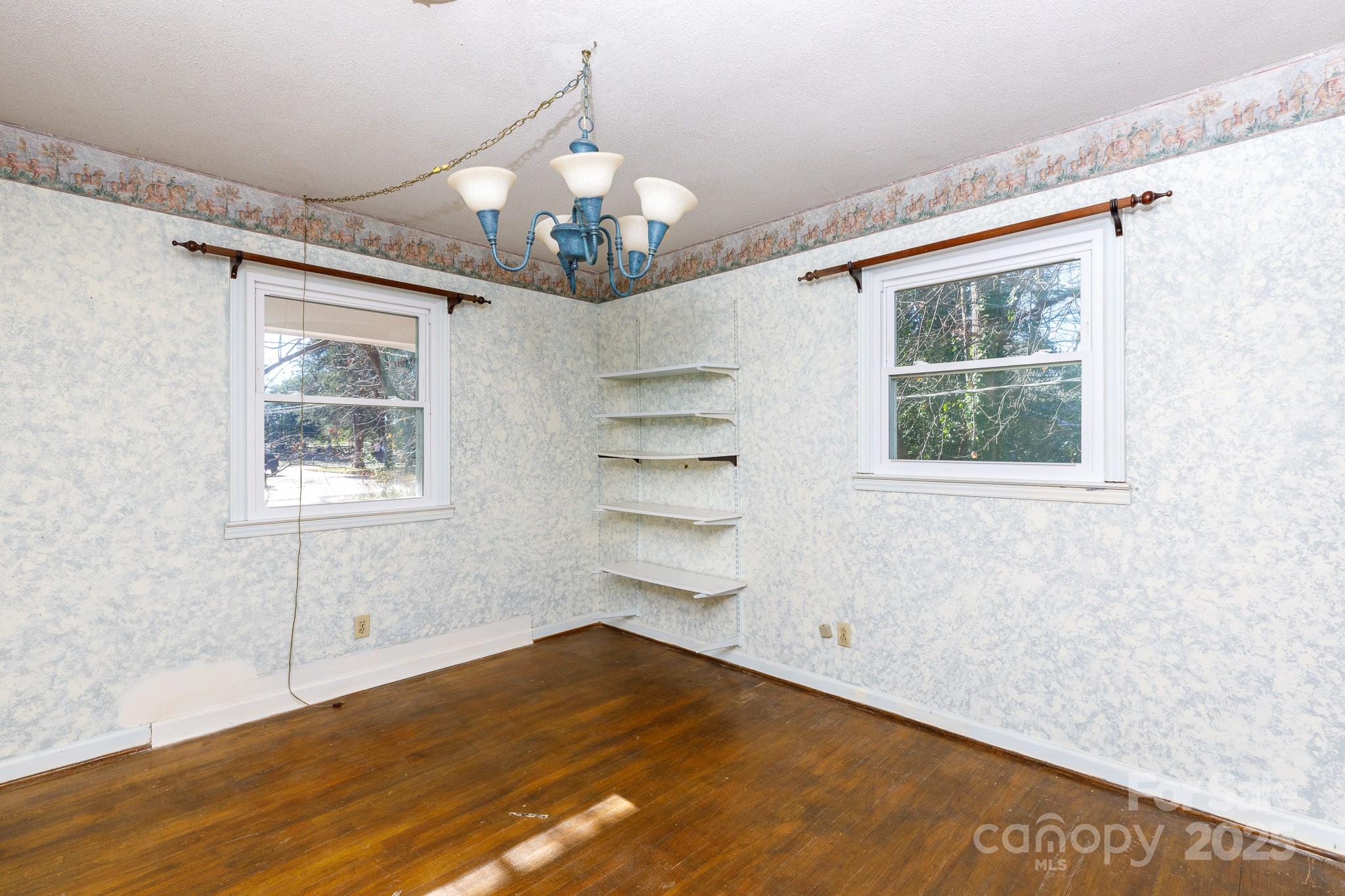 Country Club Estates - Residential