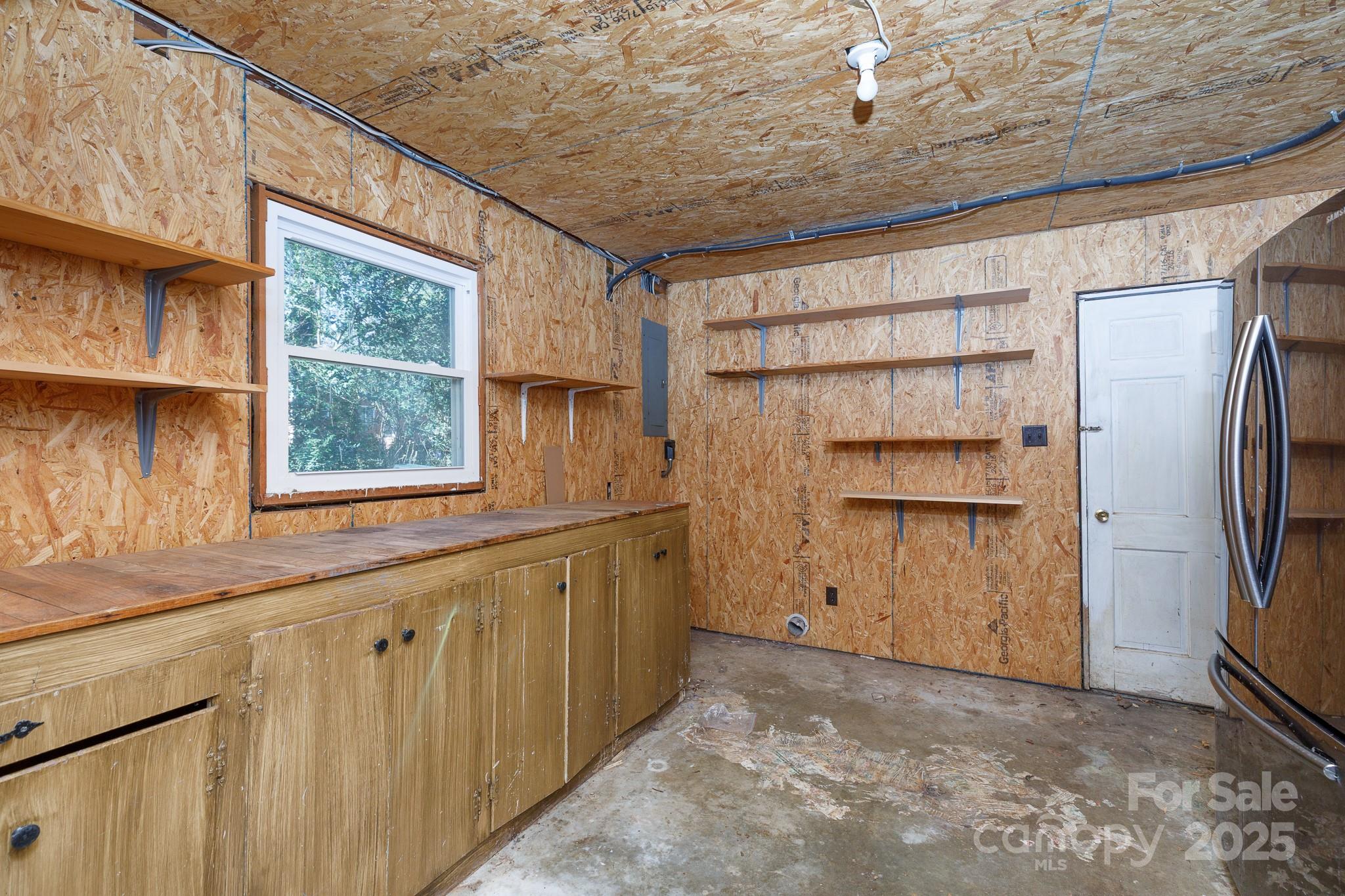 Country Club Estates - Residential