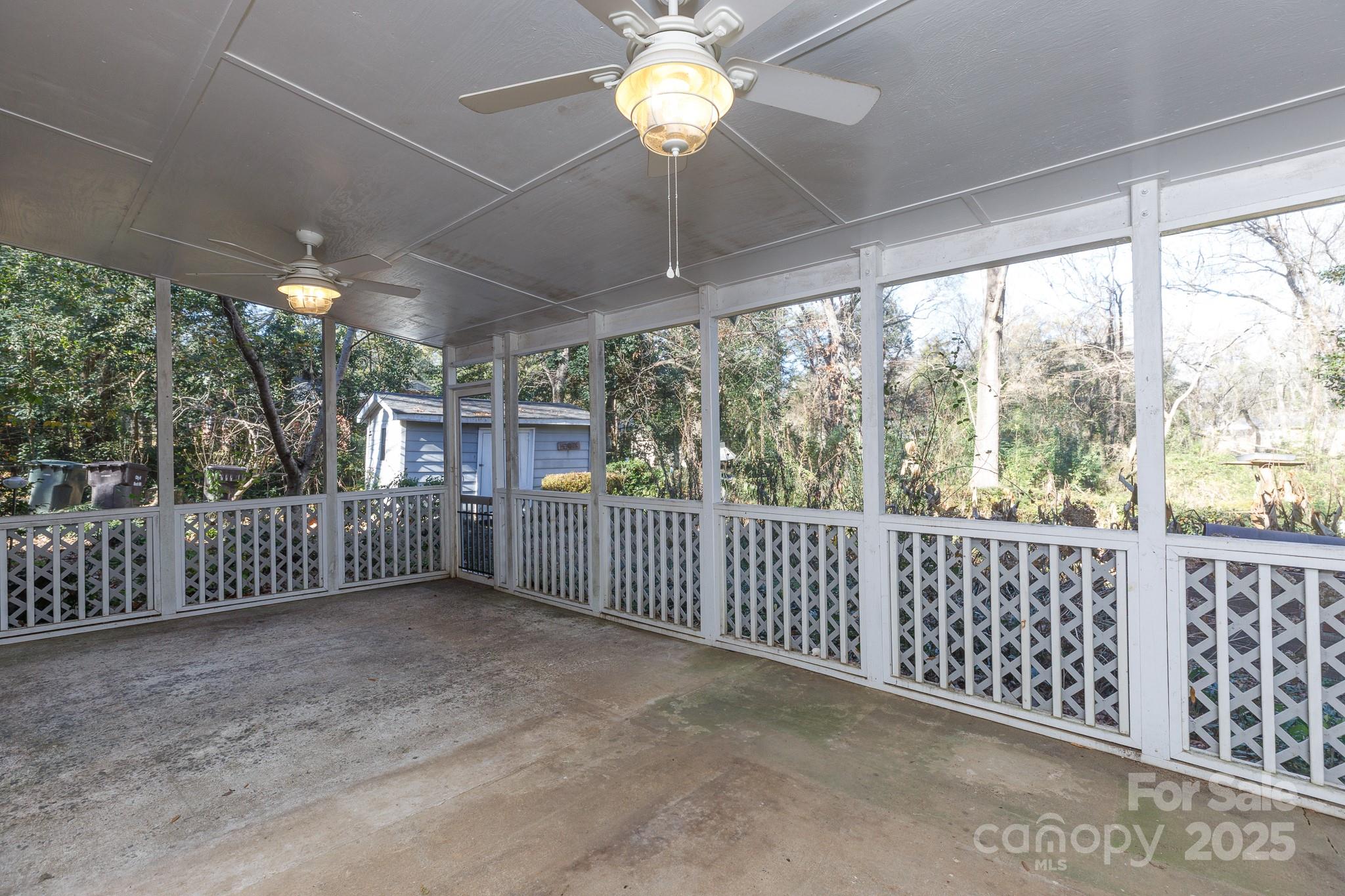 Country Club Estates - Residential