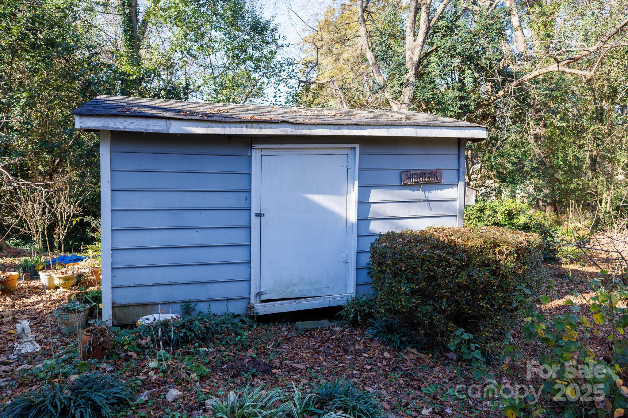 Country Club Estates - Residential