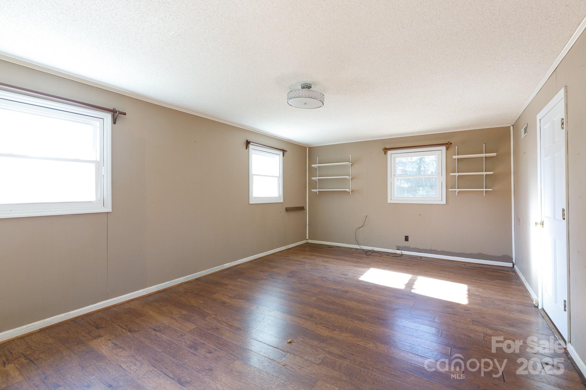 Country Club Estates - Residential