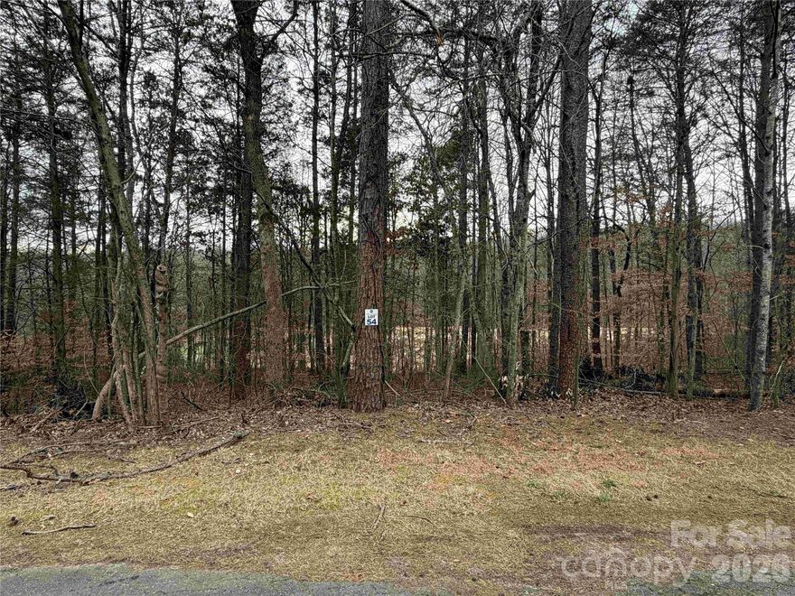 One of the last remaining lots for sale in River Oaks Golf Community. Purchase of this lot comes with a 3 year golf club membership. Don't miss out on this opportunity!