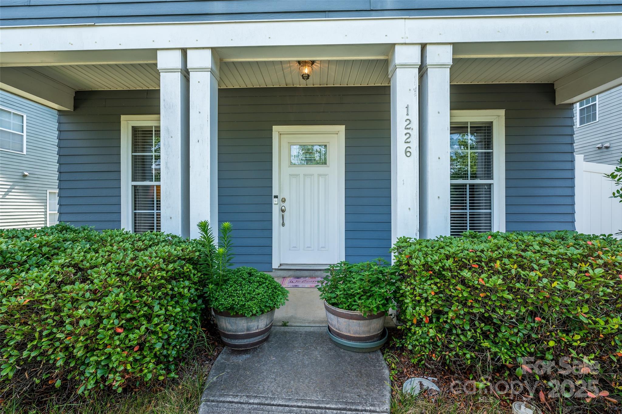 1226 Rising Oak Drive
