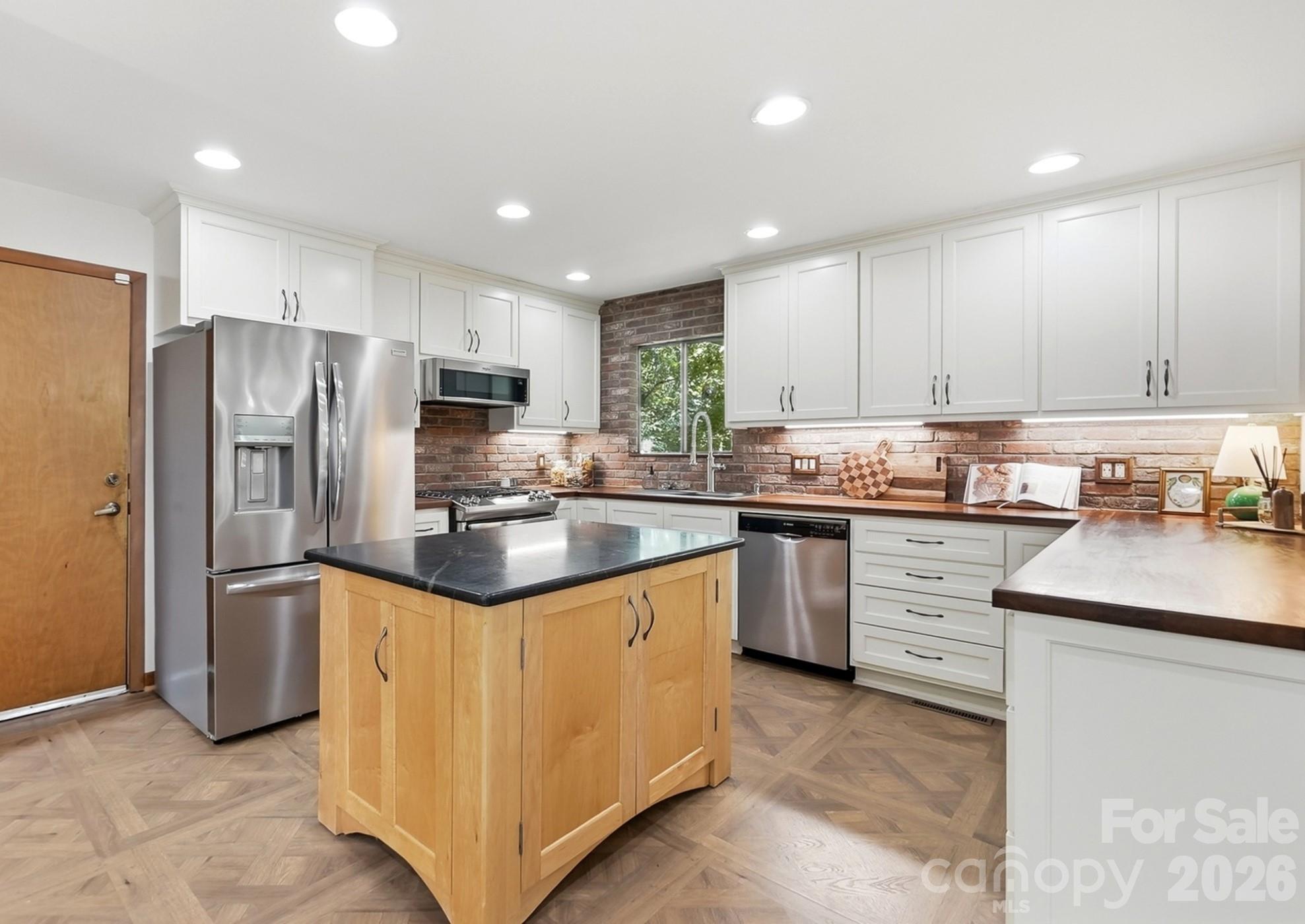 872 Old Bell Road
