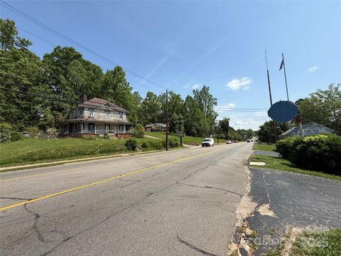891 E Court Street Marion NC 28752