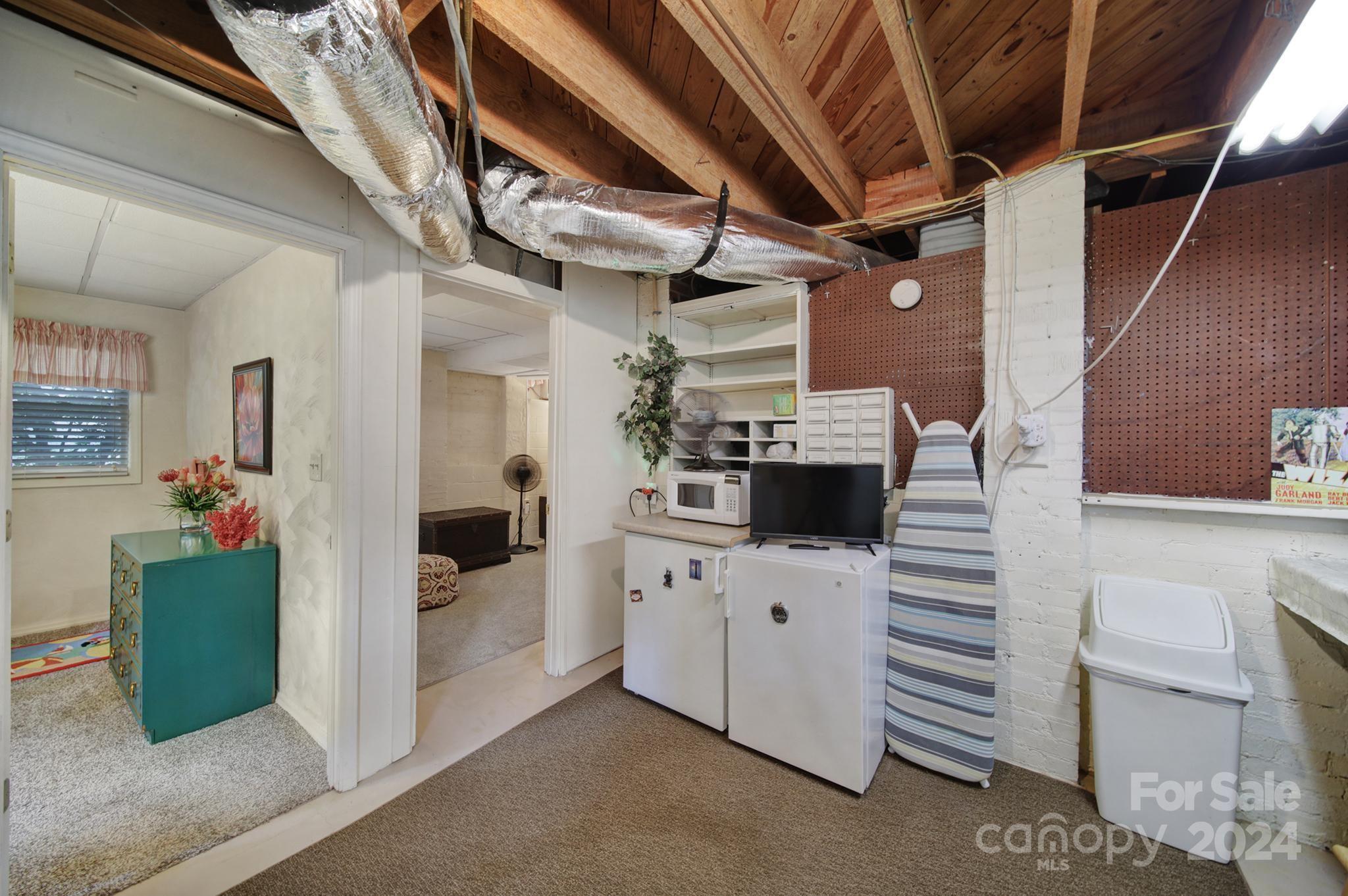 Colonial Heights - Residential