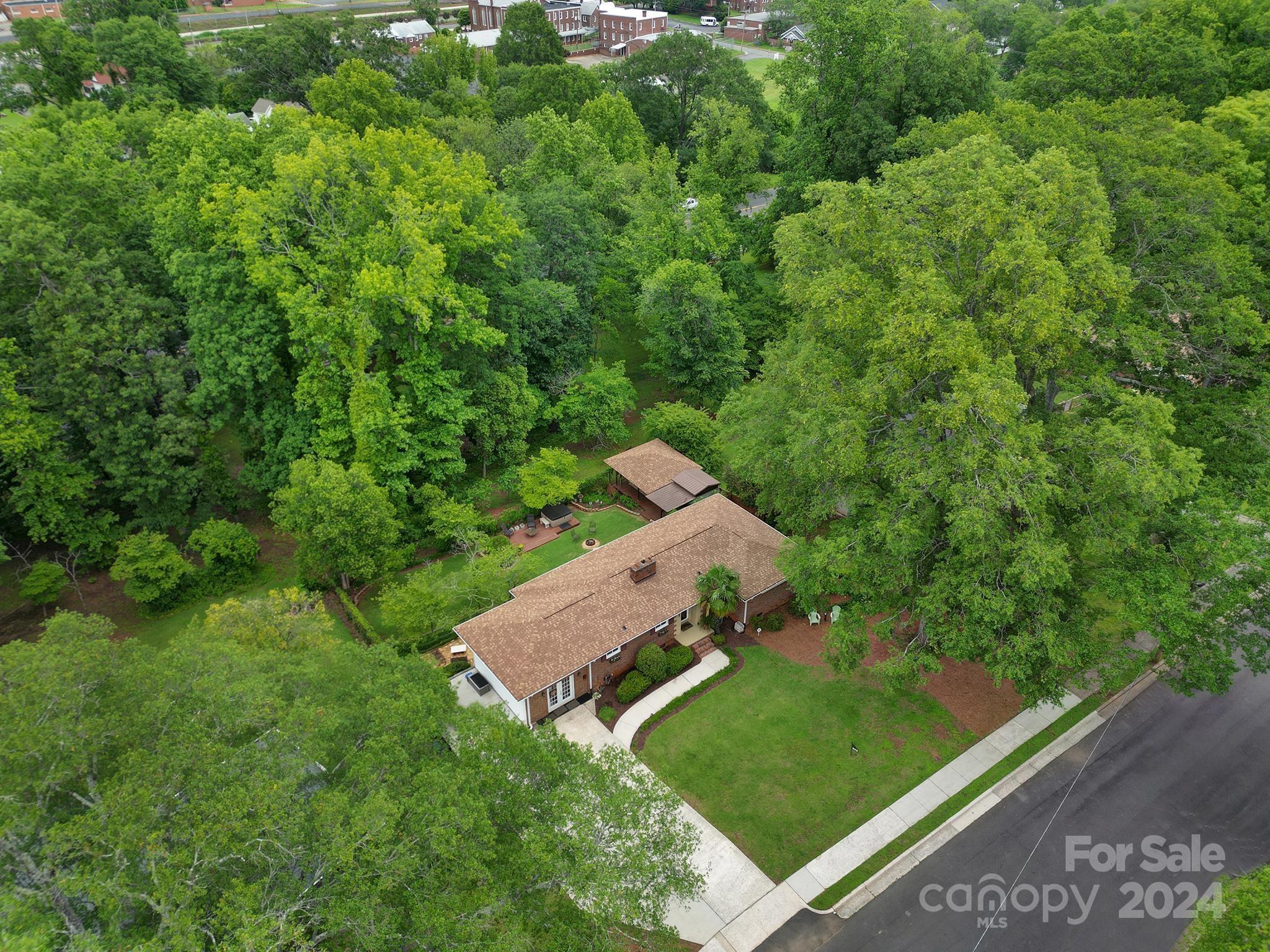 Colonial Heights - Residential