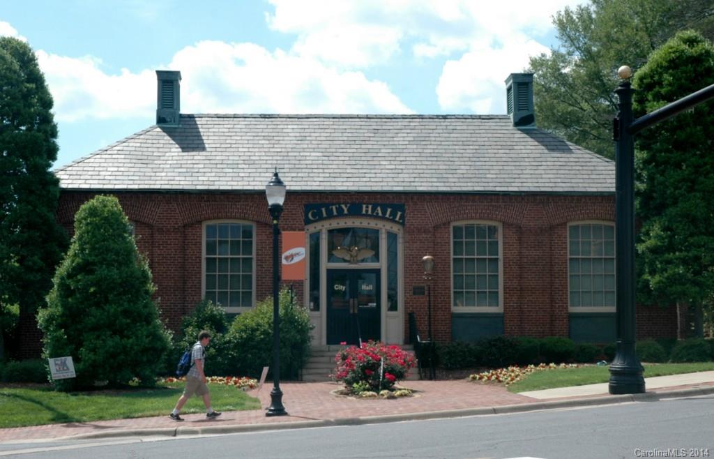 Adams Bluff - Residential