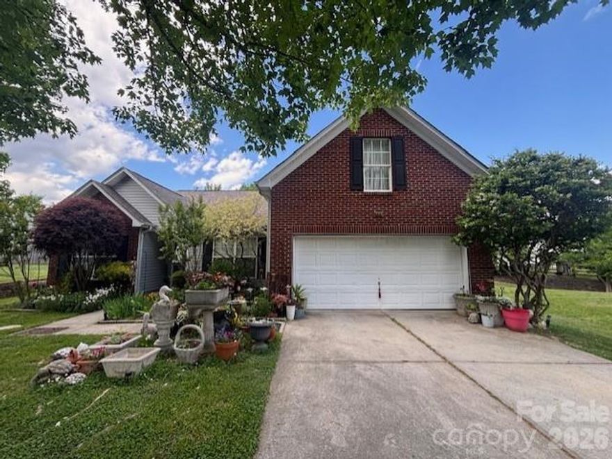 Charming ranch home tucked away in a quiet cul-de-sac on one of the neighborhood’s larger lots. This home features an open floor plan with fresh paint throughout and 4 bedrooms/2 bathrooms, laminate wood flooring, and vaulted ceilings in the kitchen and living room. The bathrooms have been updated, and a spacious bonus room upstairs offers added flexibility. Enjoy a large fenced backyard and a two-car garage. Conveniently located near Concord Mills, dining, I-85, I-485, and more, with access to a community pool and walking trails.