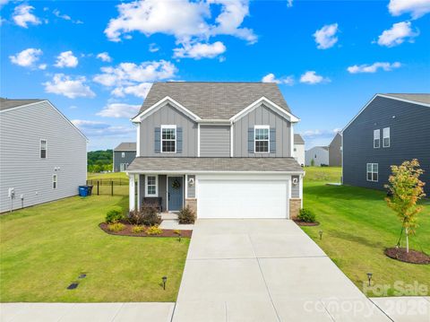 Photo of 120 Hanging Rock Trail, Statesville, NC 28625 (MLS # 4389254)