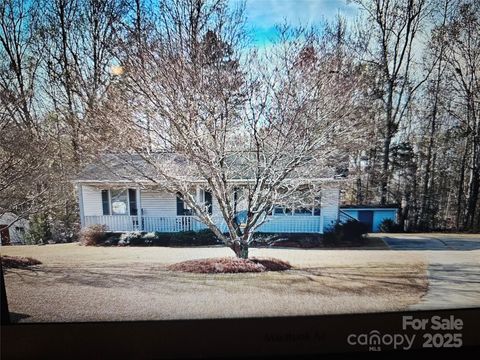 2486 Oxford Circle Lancaster SC 29720