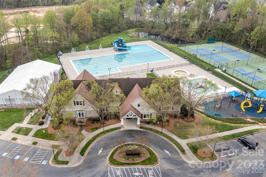 Moss Creek Village - Residential