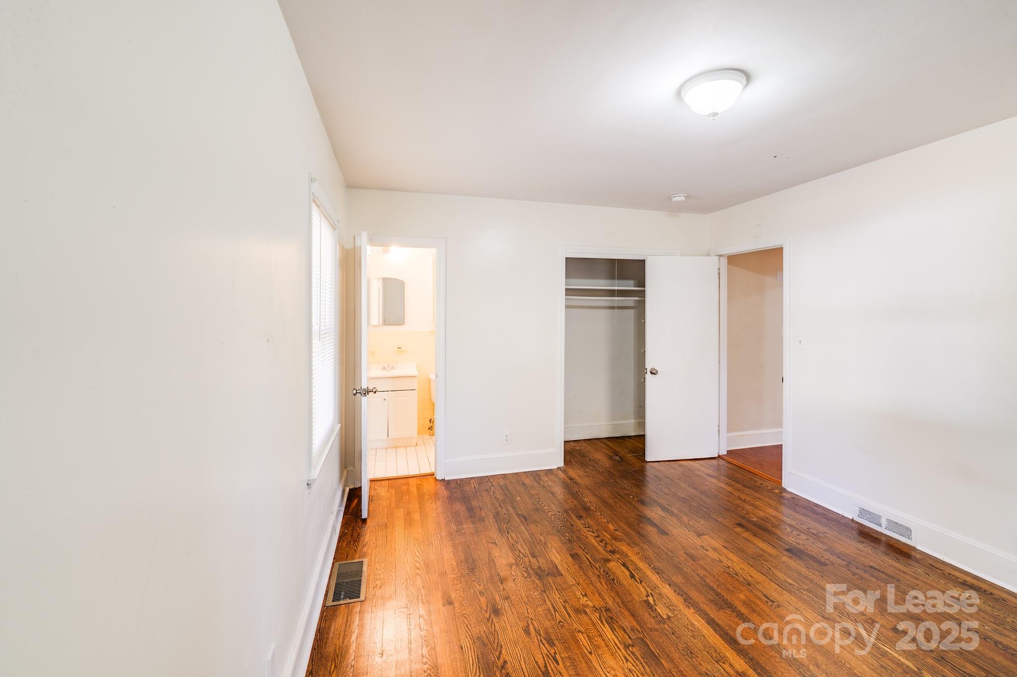 Royal Oaks - Residential Lease