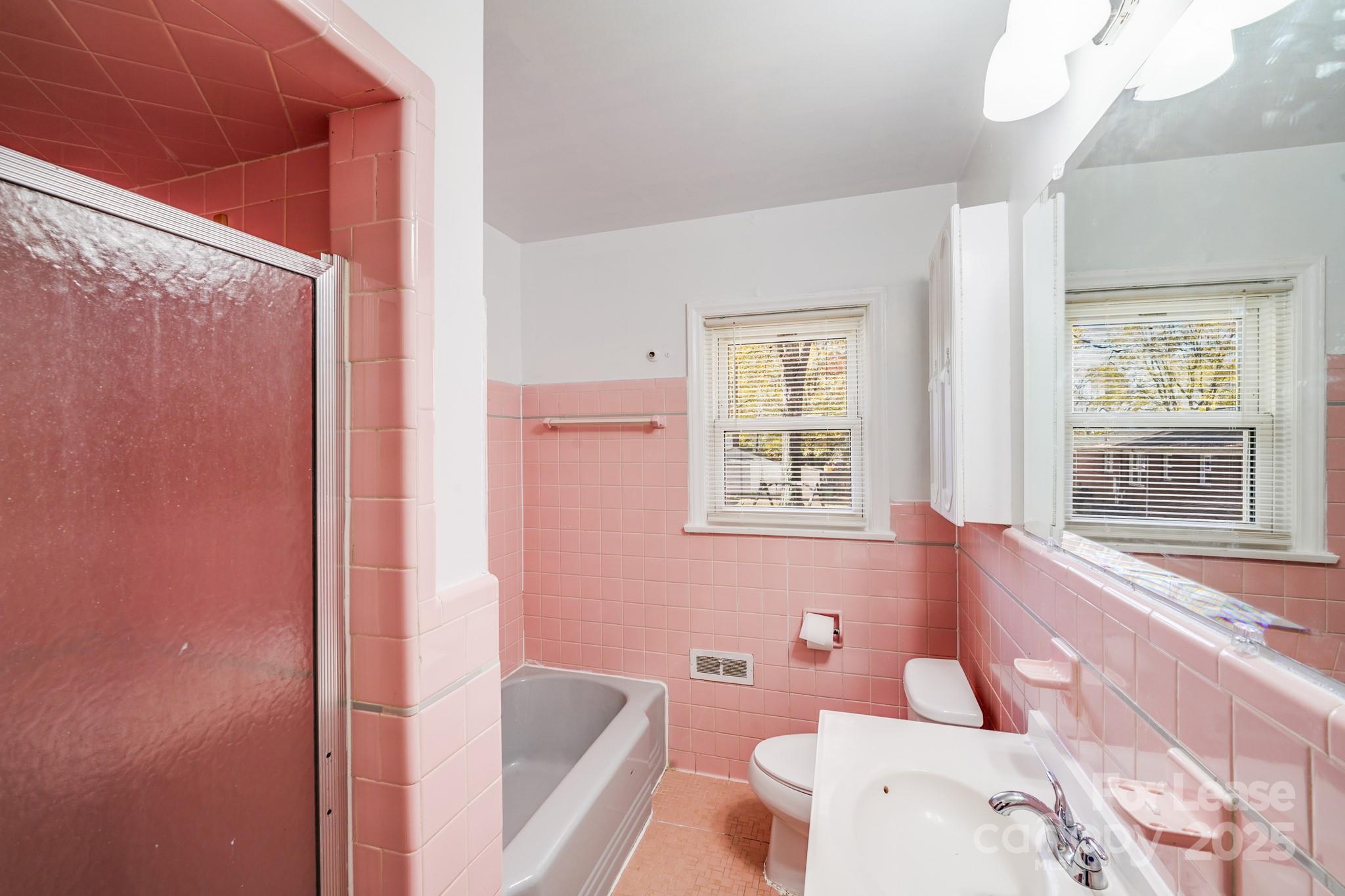 Royal Oaks - Residential Lease