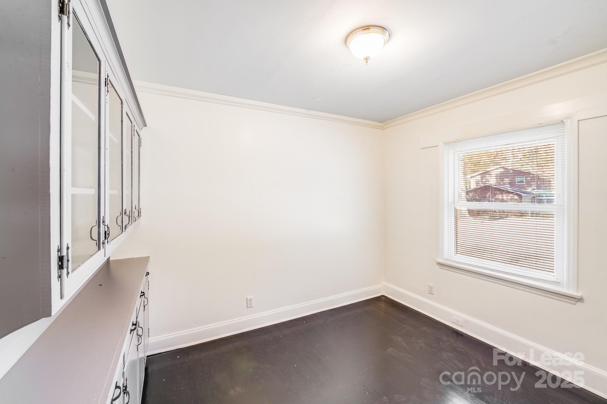 Royal Oaks - Residential Lease