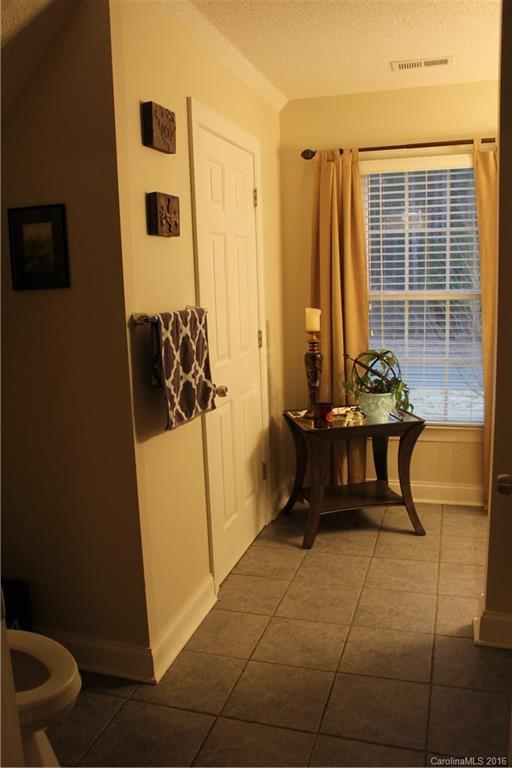 highland woods - Residential