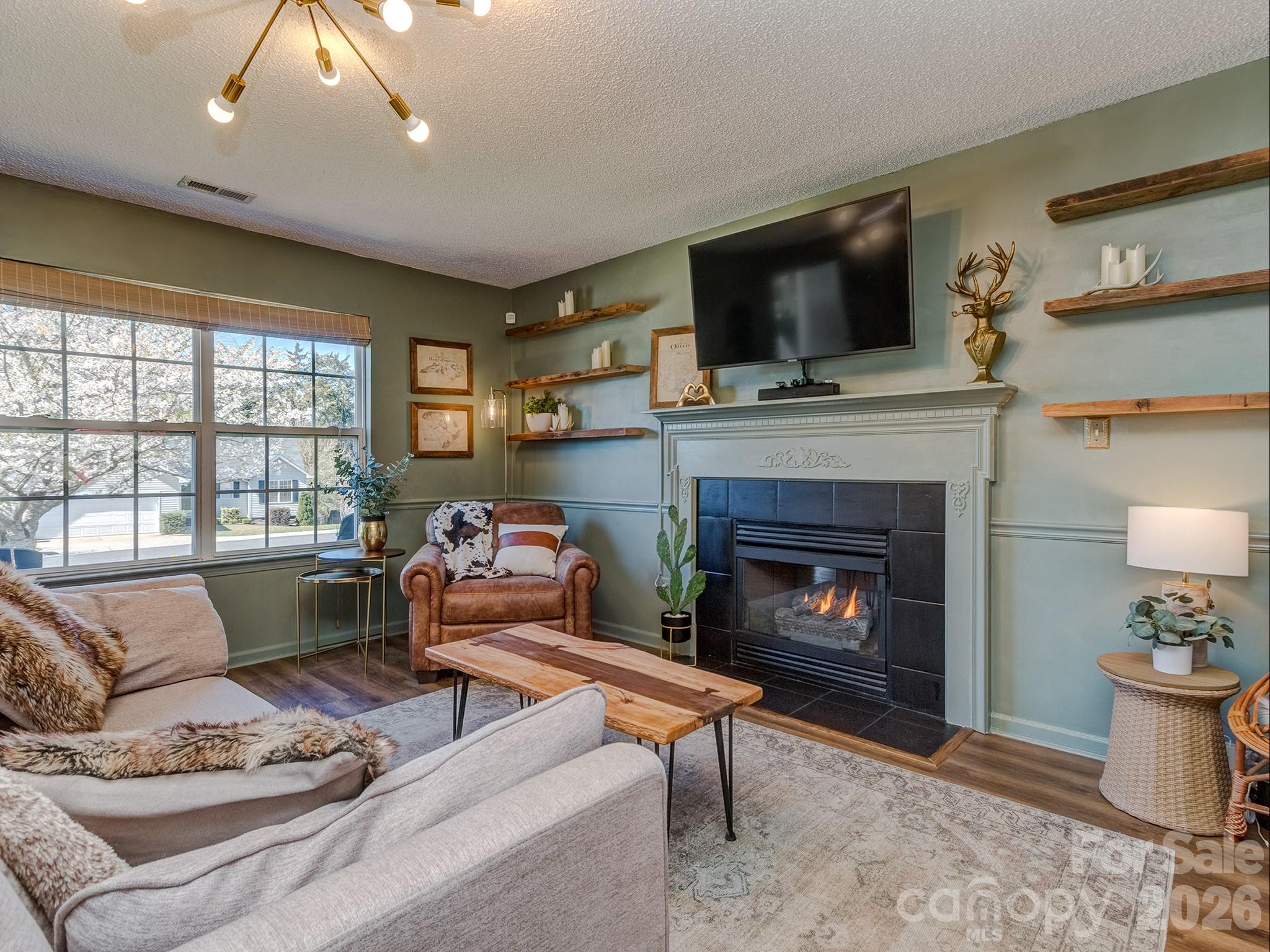 Hollythorn - Residential