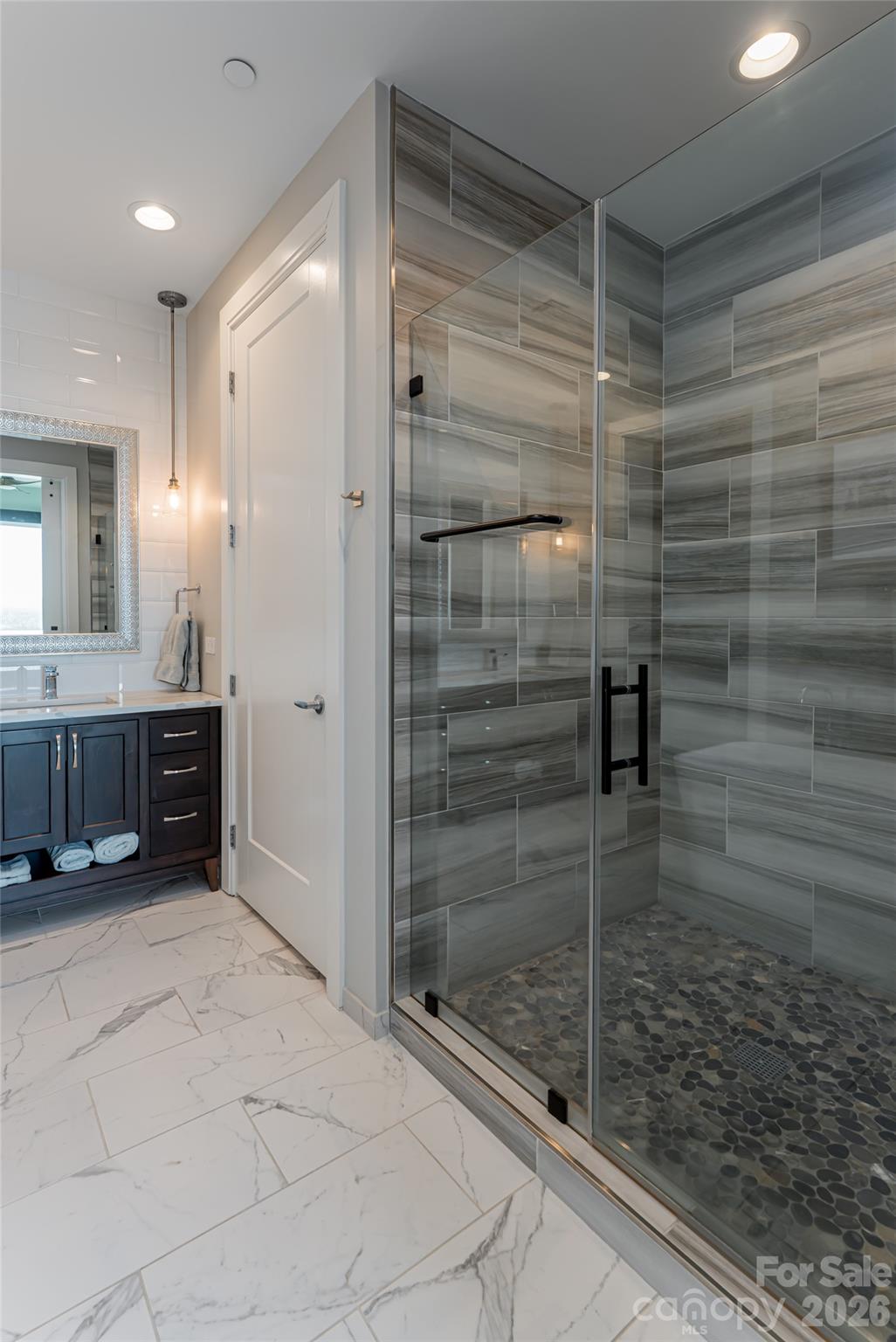 Asheville Arras Residence - Residential