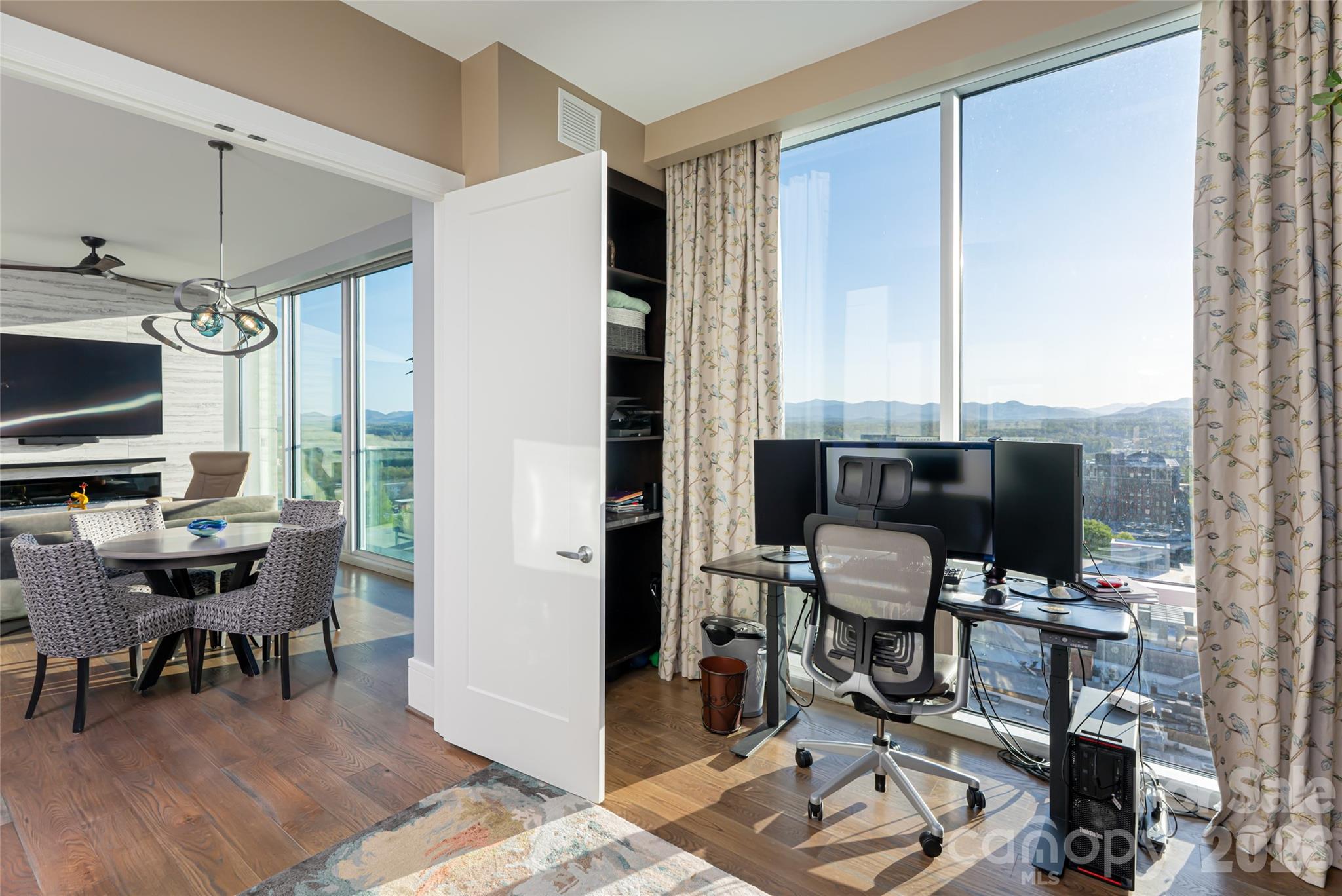 Asheville Arras Residence - Residential