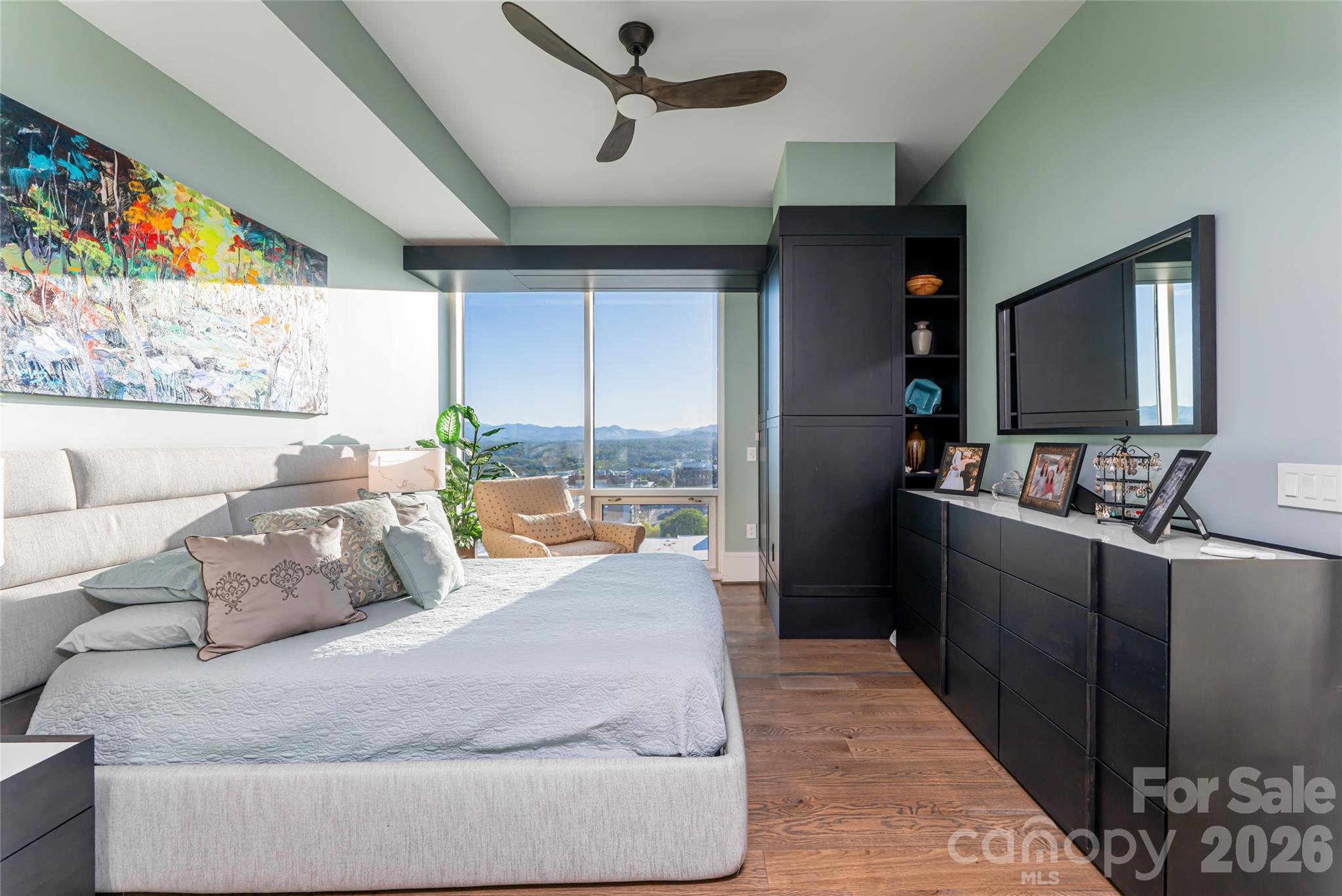 Asheville Arras Residence - Residential